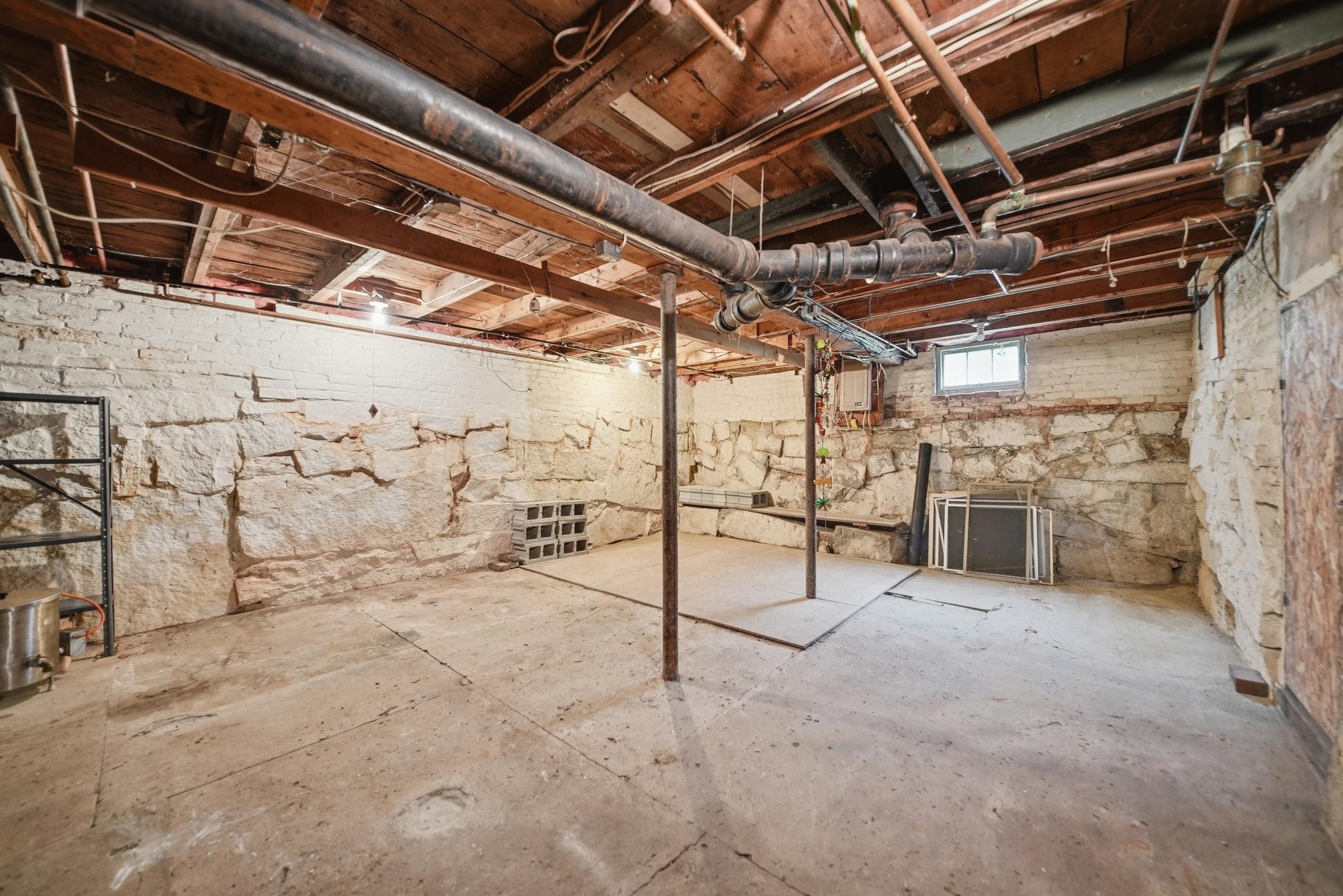 545 N State St, Concord, NH 03301