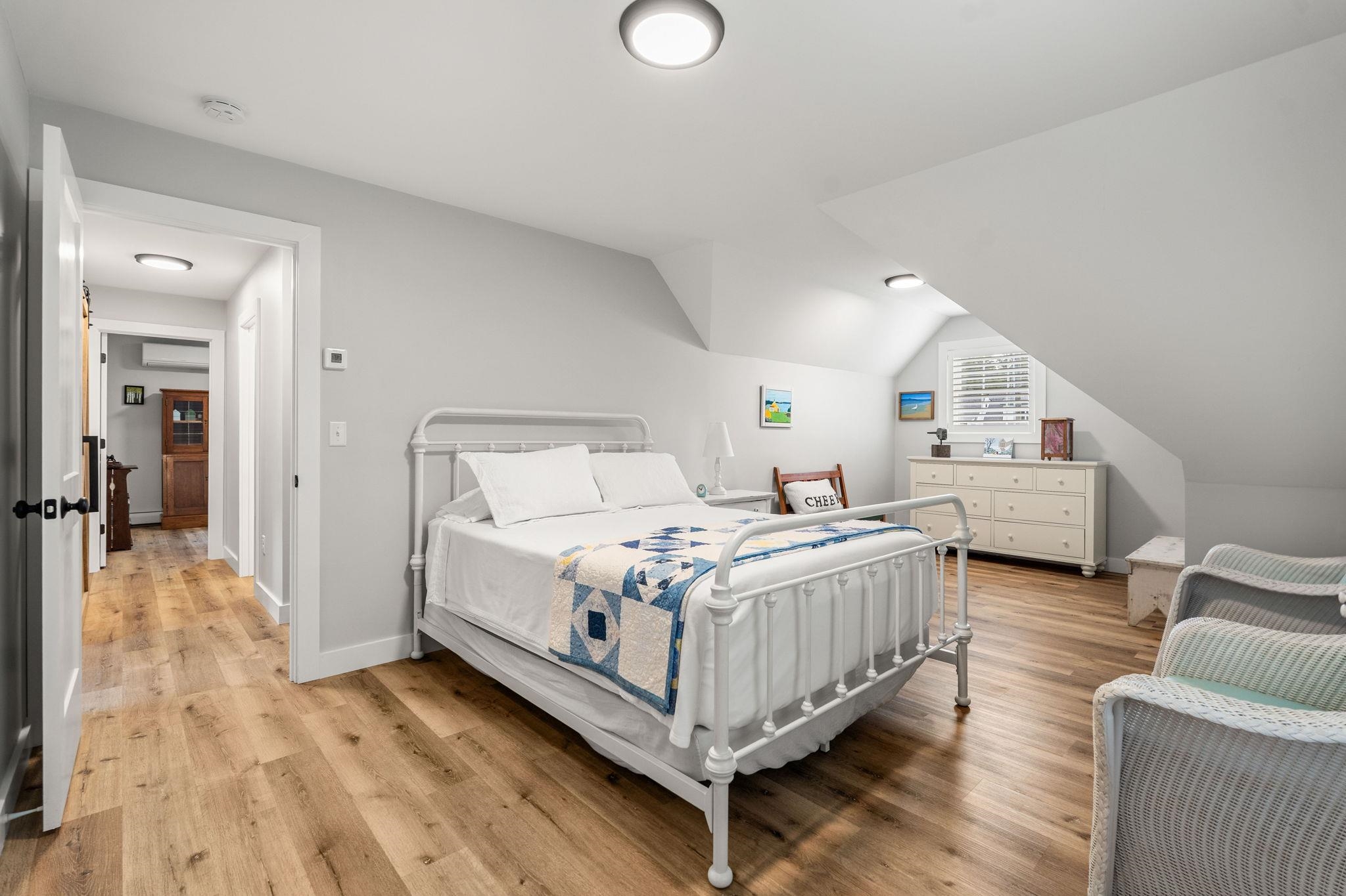 490 Sand Hill Rd, Peterborough, NH 03458
