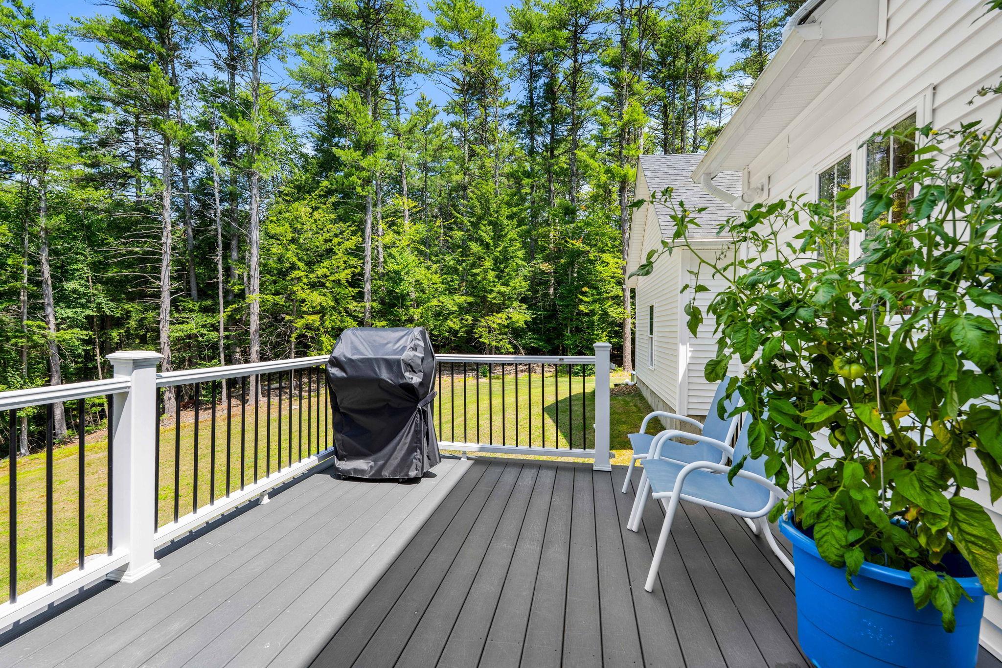 490 Sand Hill Rd, Peterborough, NH 03458