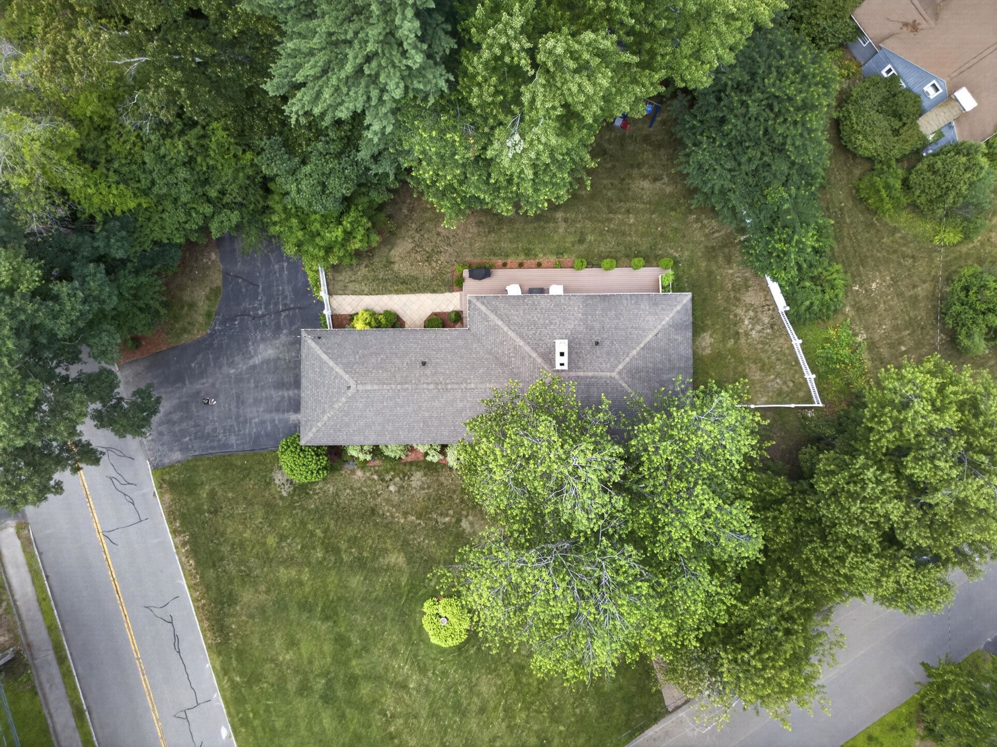 12 Shady Ln, Manchester, NH 03104