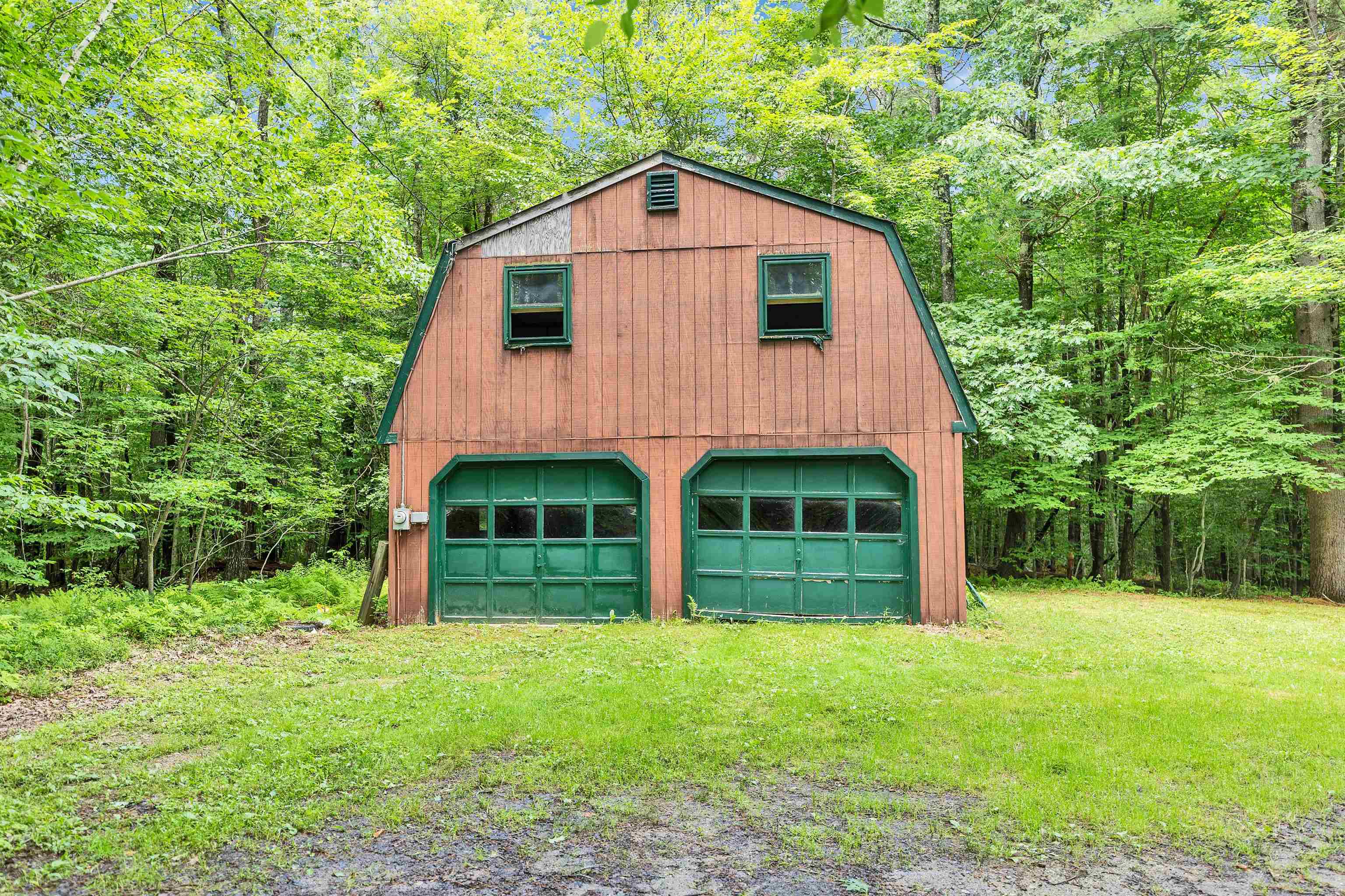 27 Sheehan Ln, Harrisville, NH 03450