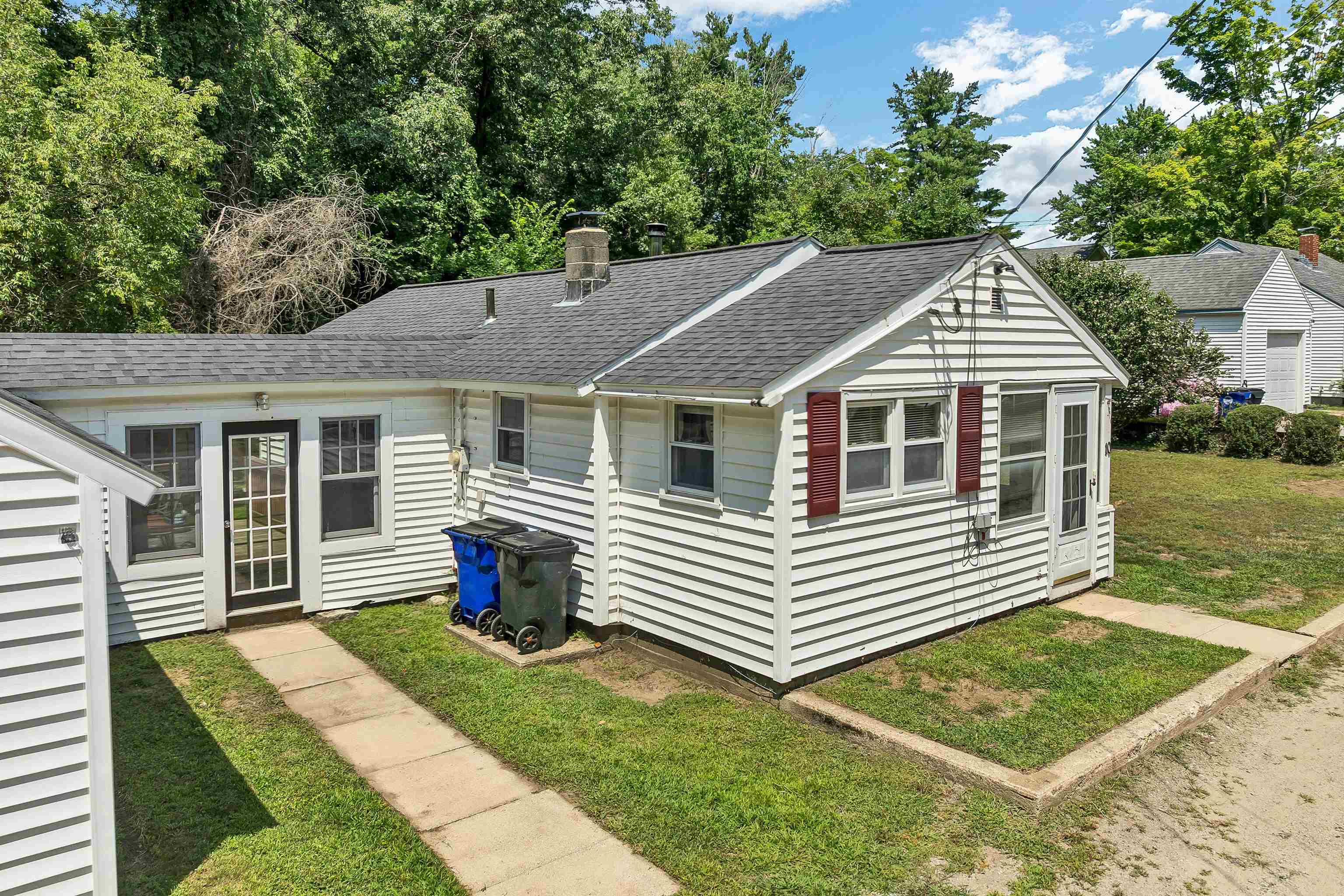 10 Terrace Ln, Goffstown, NH 03045
