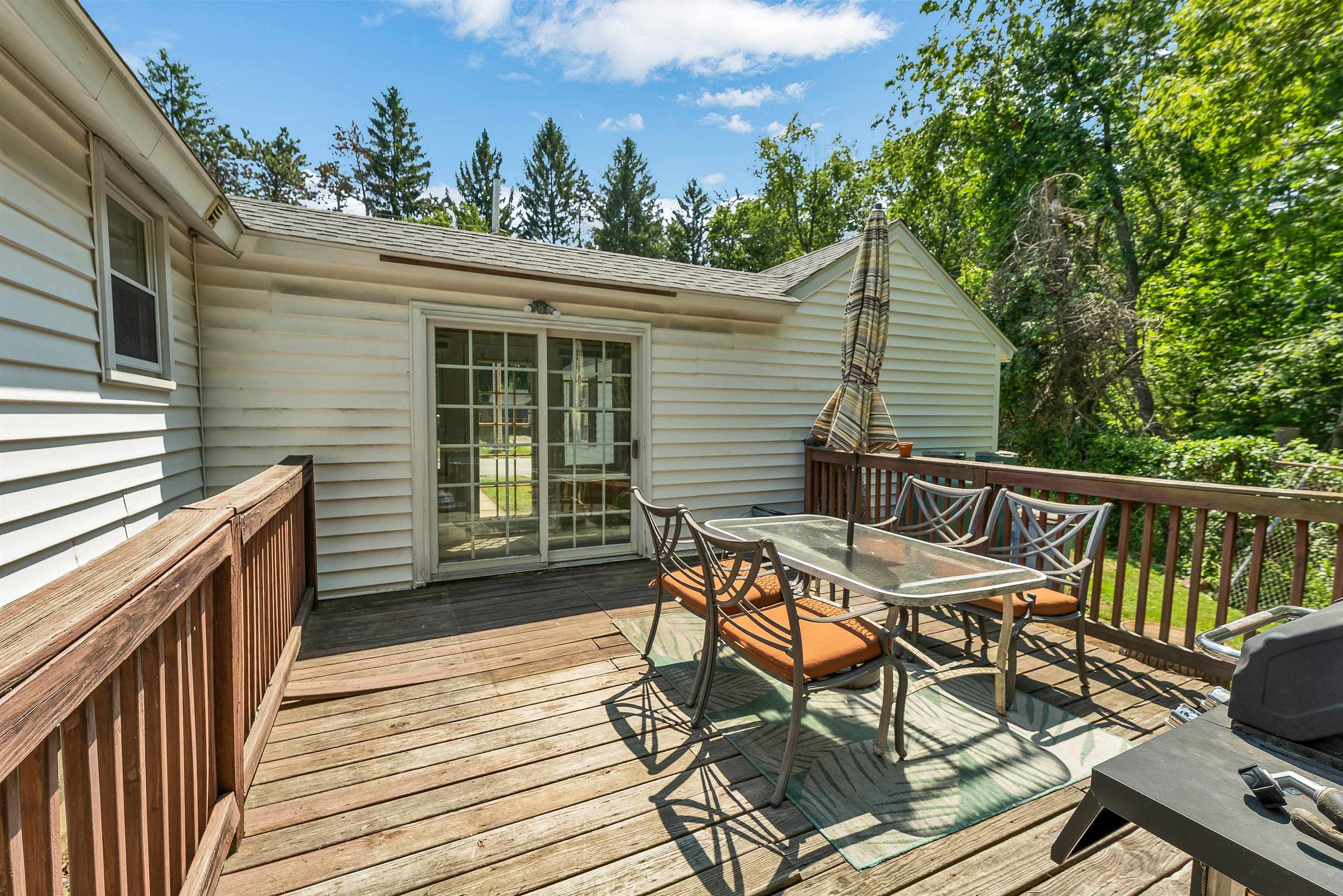 10 Terrace Ln, Goffstown, NH 03045