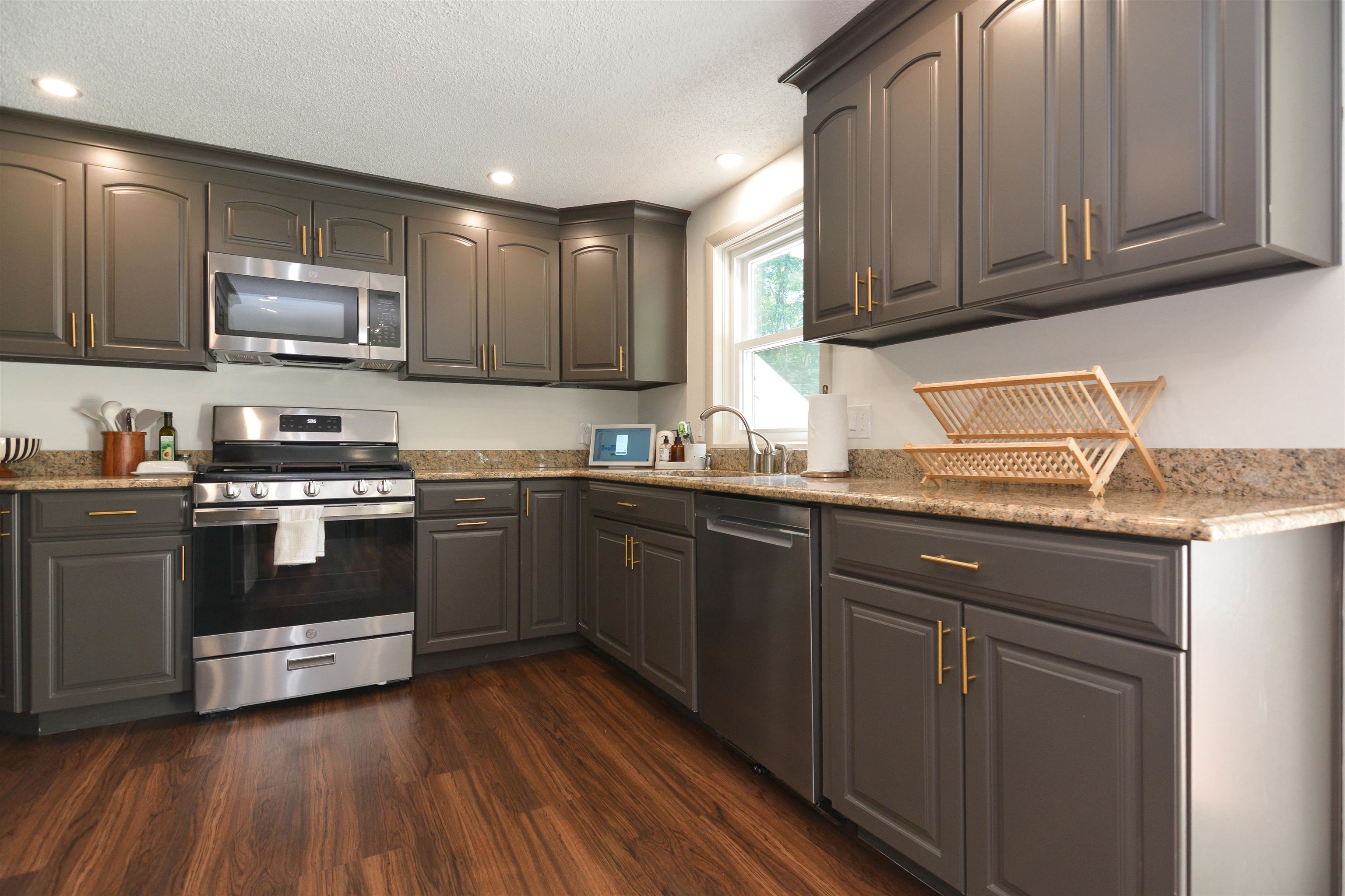 49 Academy Ave, Atkinson, NH 03811