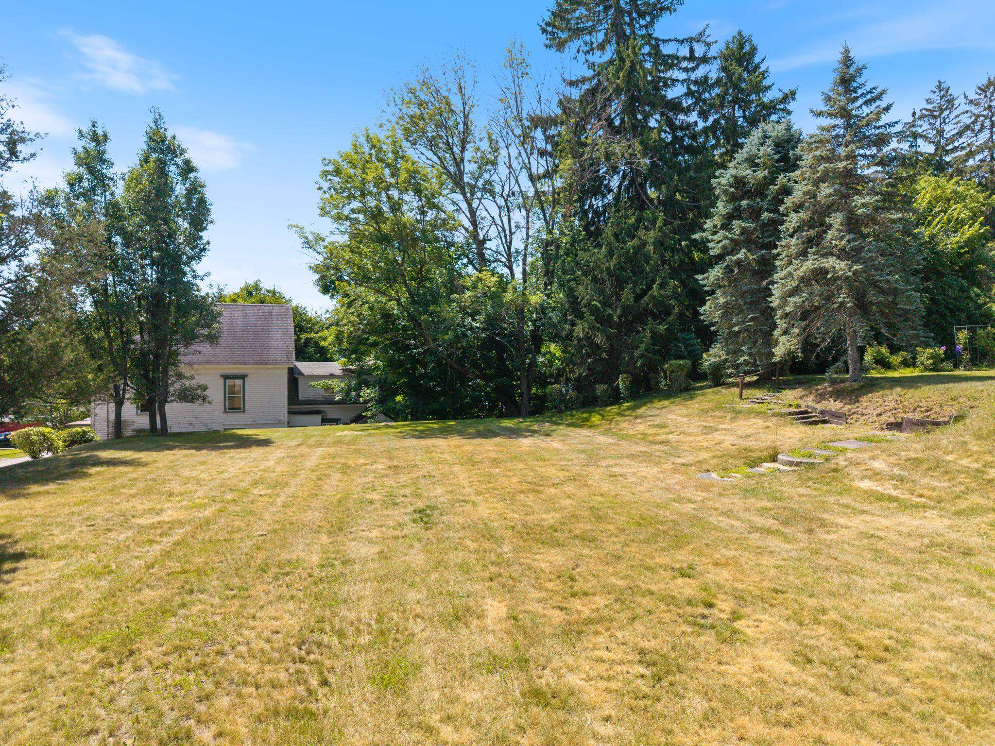 555 Main St, Farmington, NH 03835