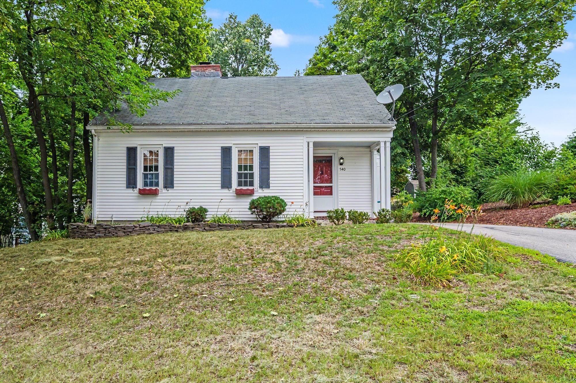 540 Concord St, Manchester, NH 03104