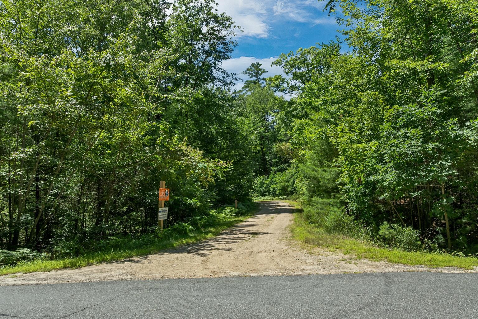 24 Brackett Rd, New Durham, NH 03855
