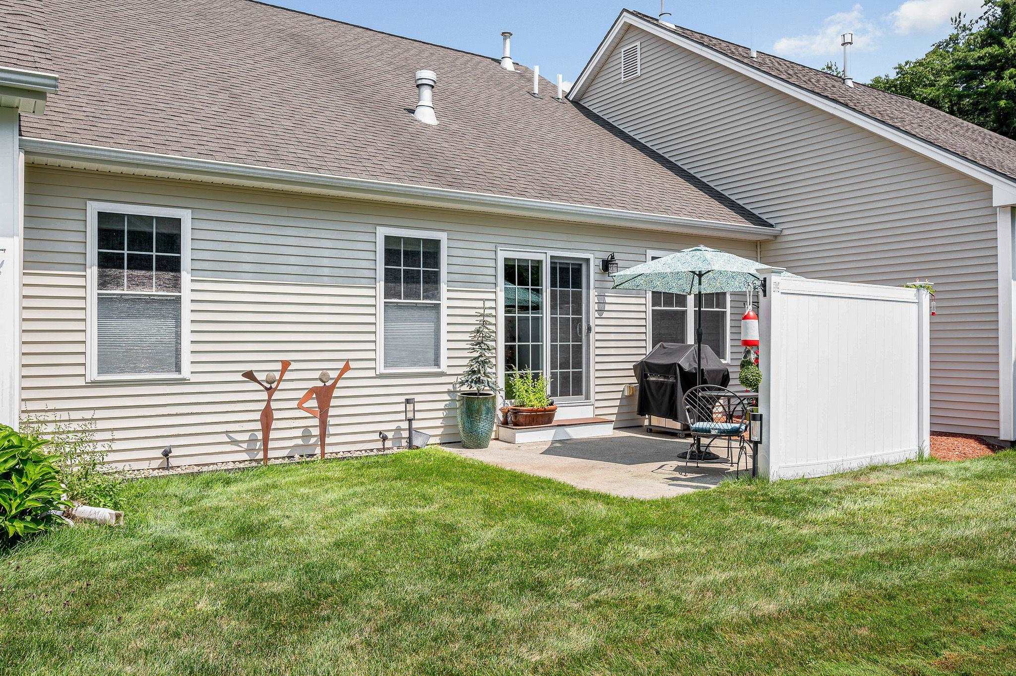 3 Mission Ln, Hudson, NH 03051-6413