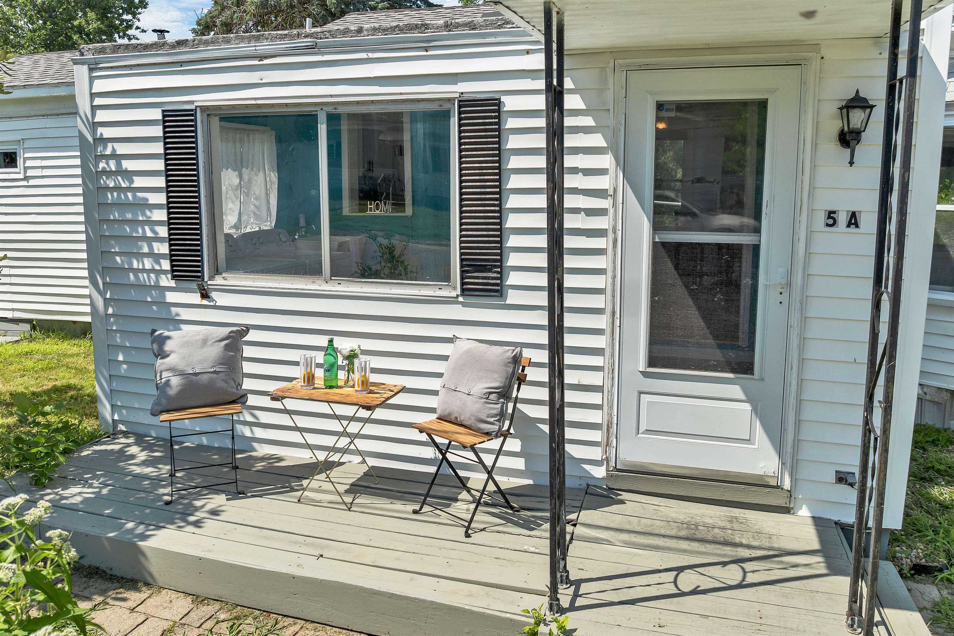 5 A St, Seabrook, NH 03874