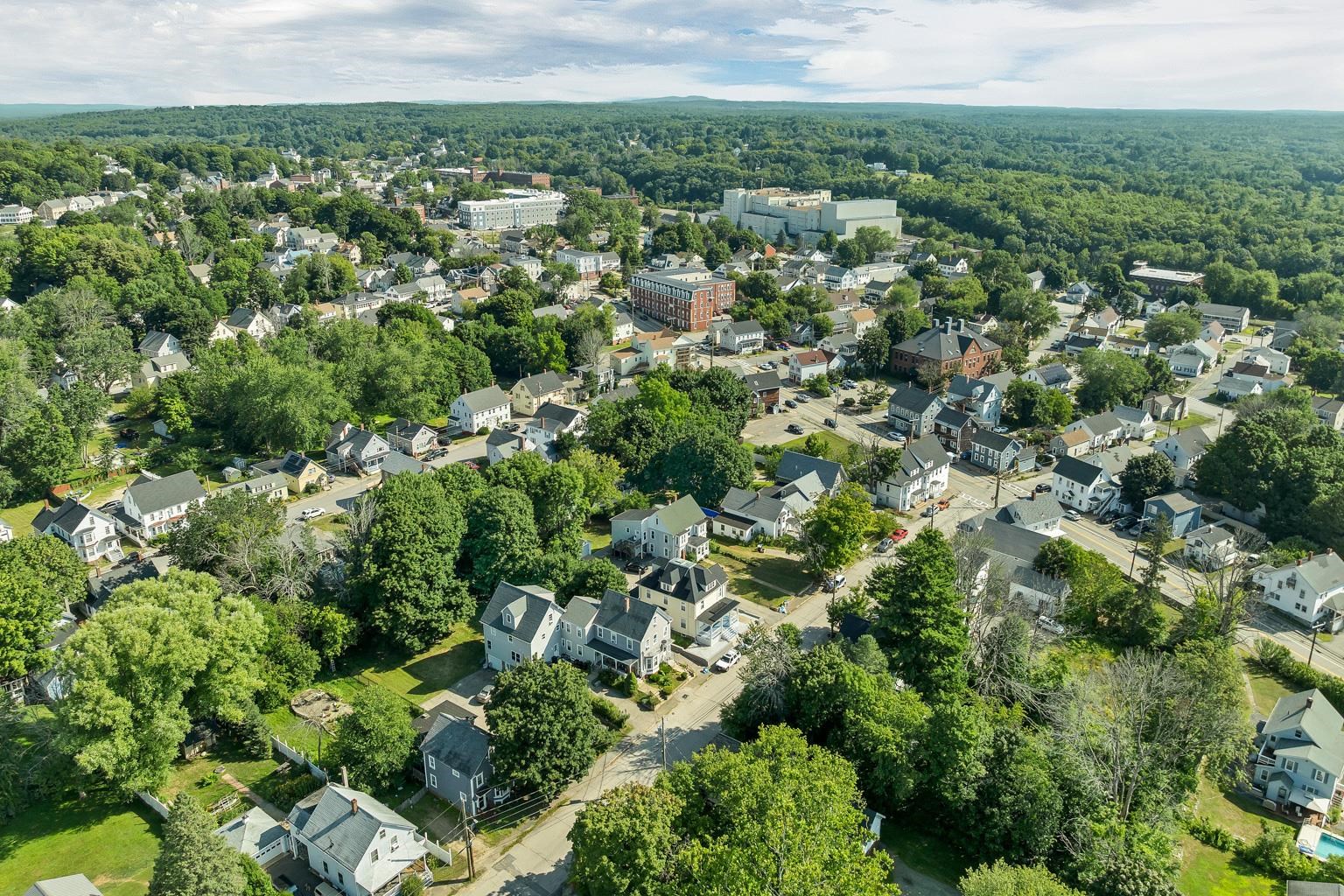 12 Myrtle St, Somersworth, NH 03878