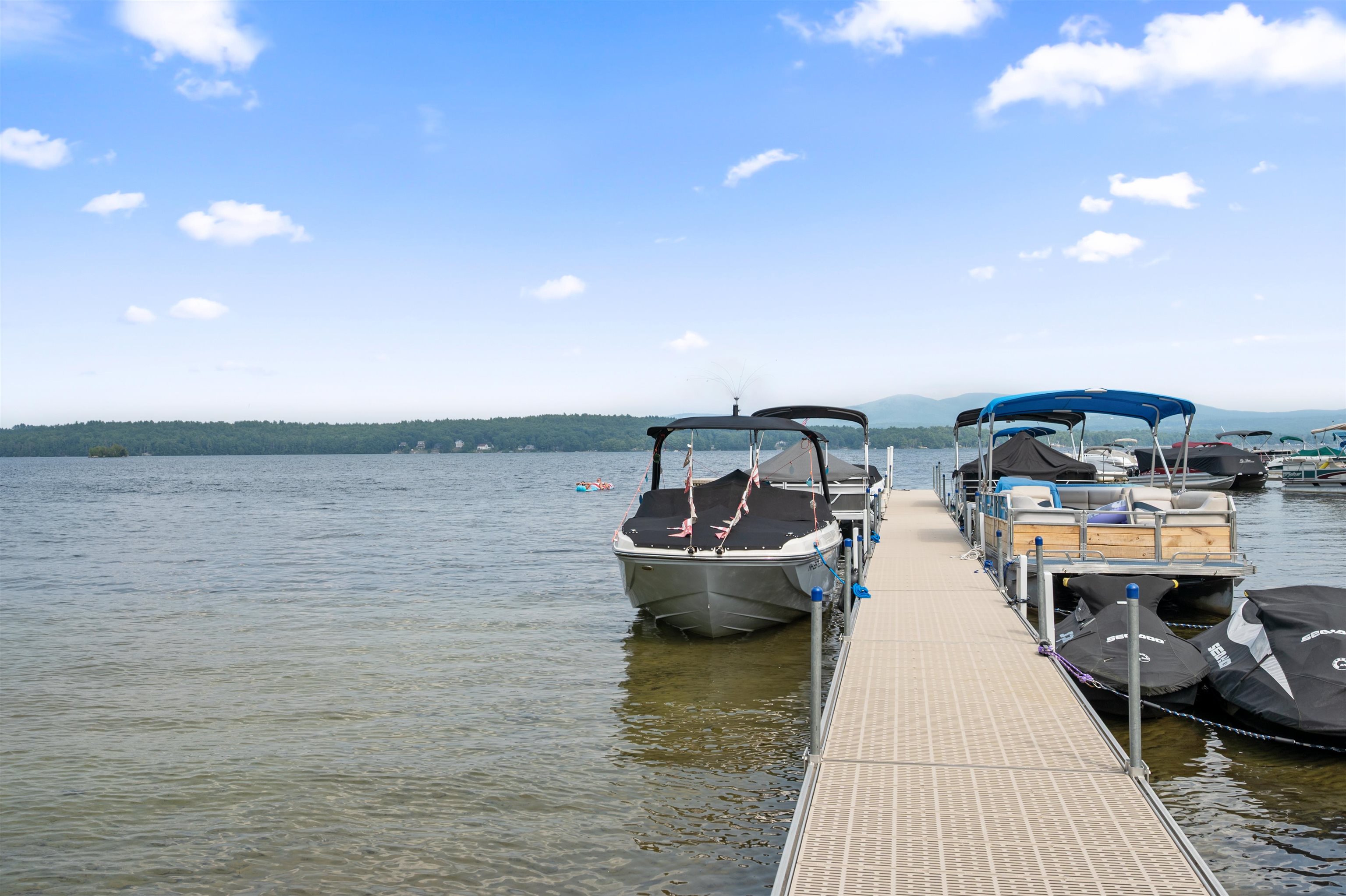 15 Cottage Dr, Sanbornton, NH 03269