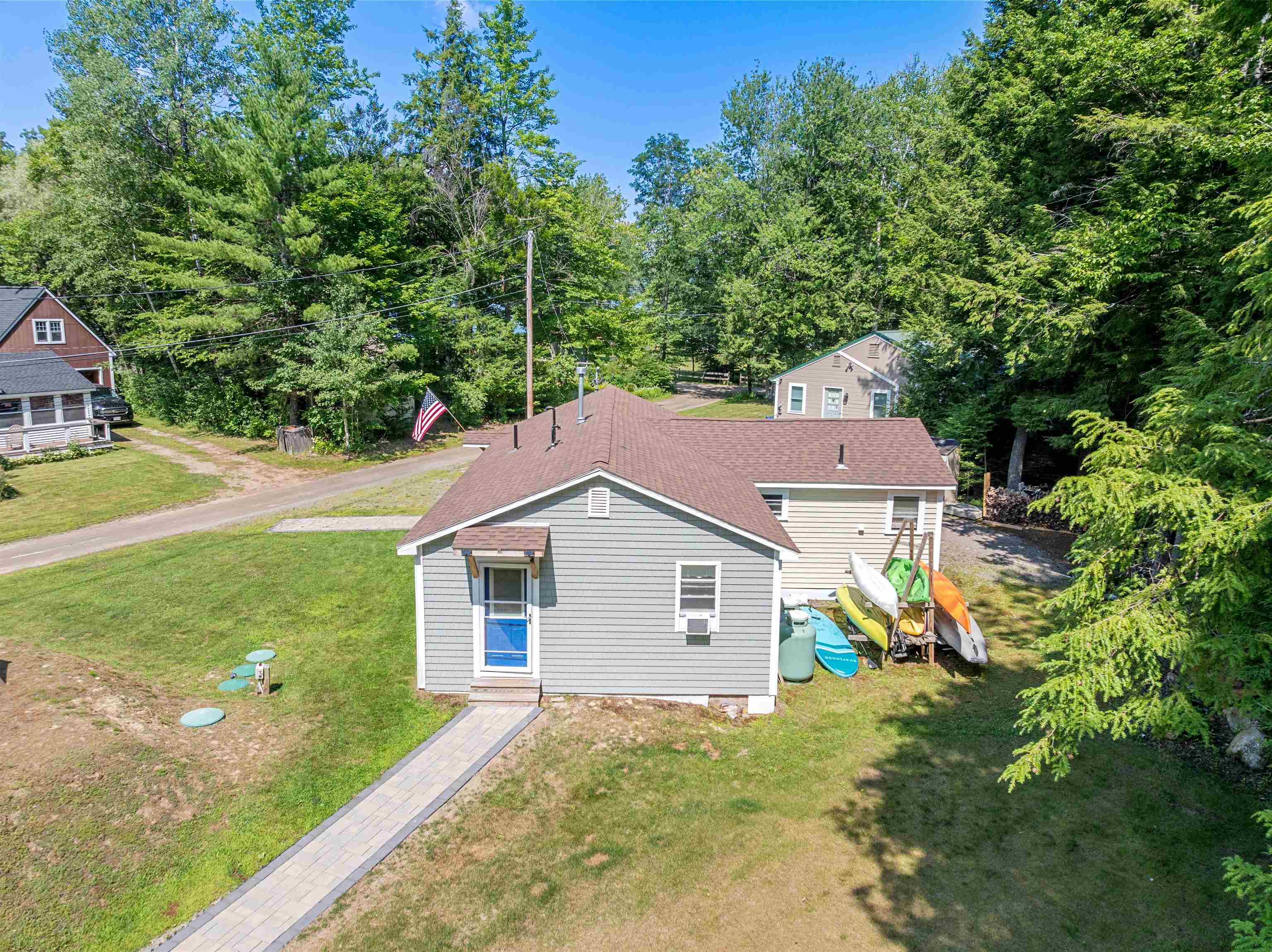 15 Cottage Dr, Sanbornton, NH 03269