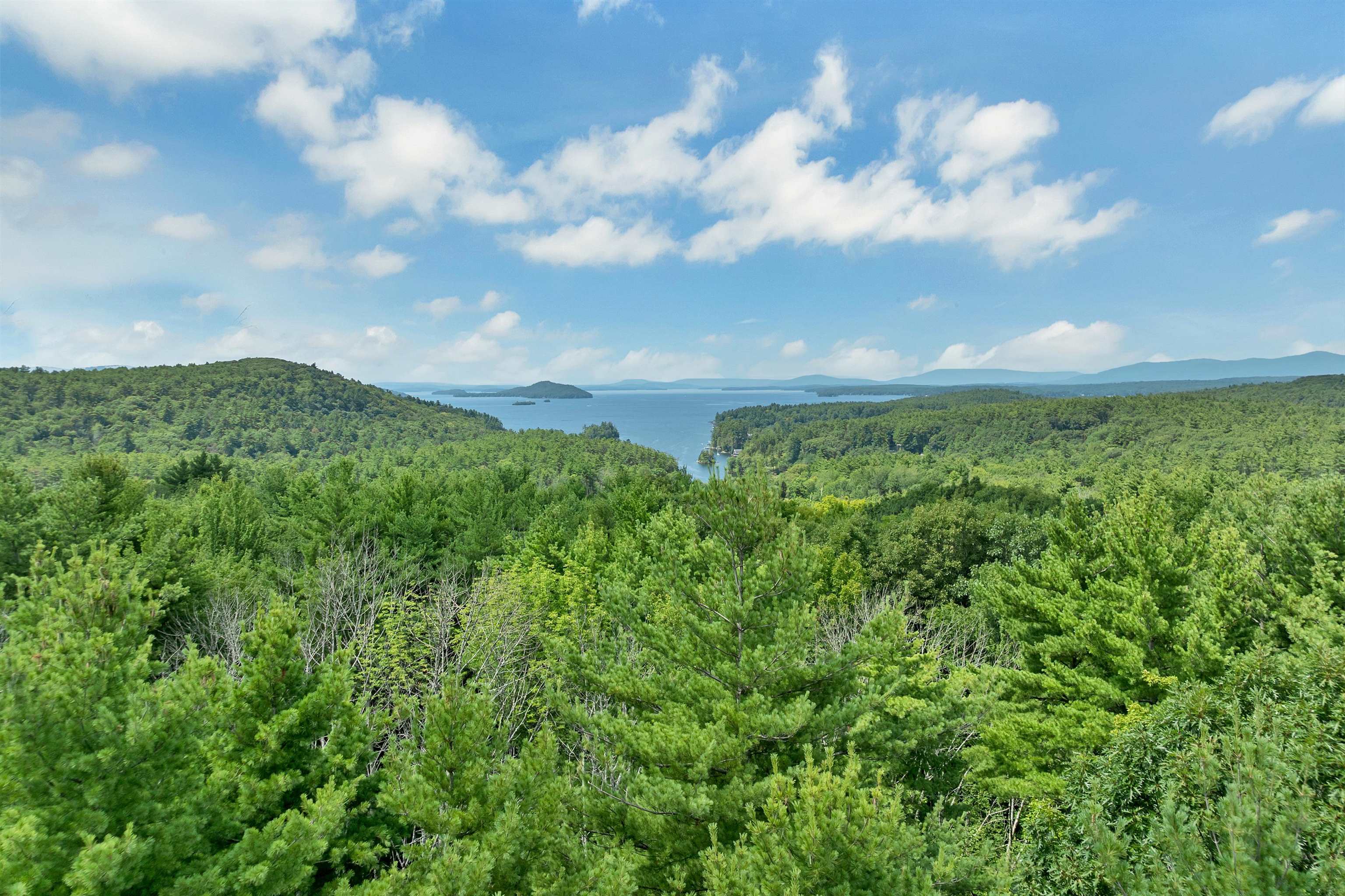 Roberts Cove Rd, Alton, NH 08309