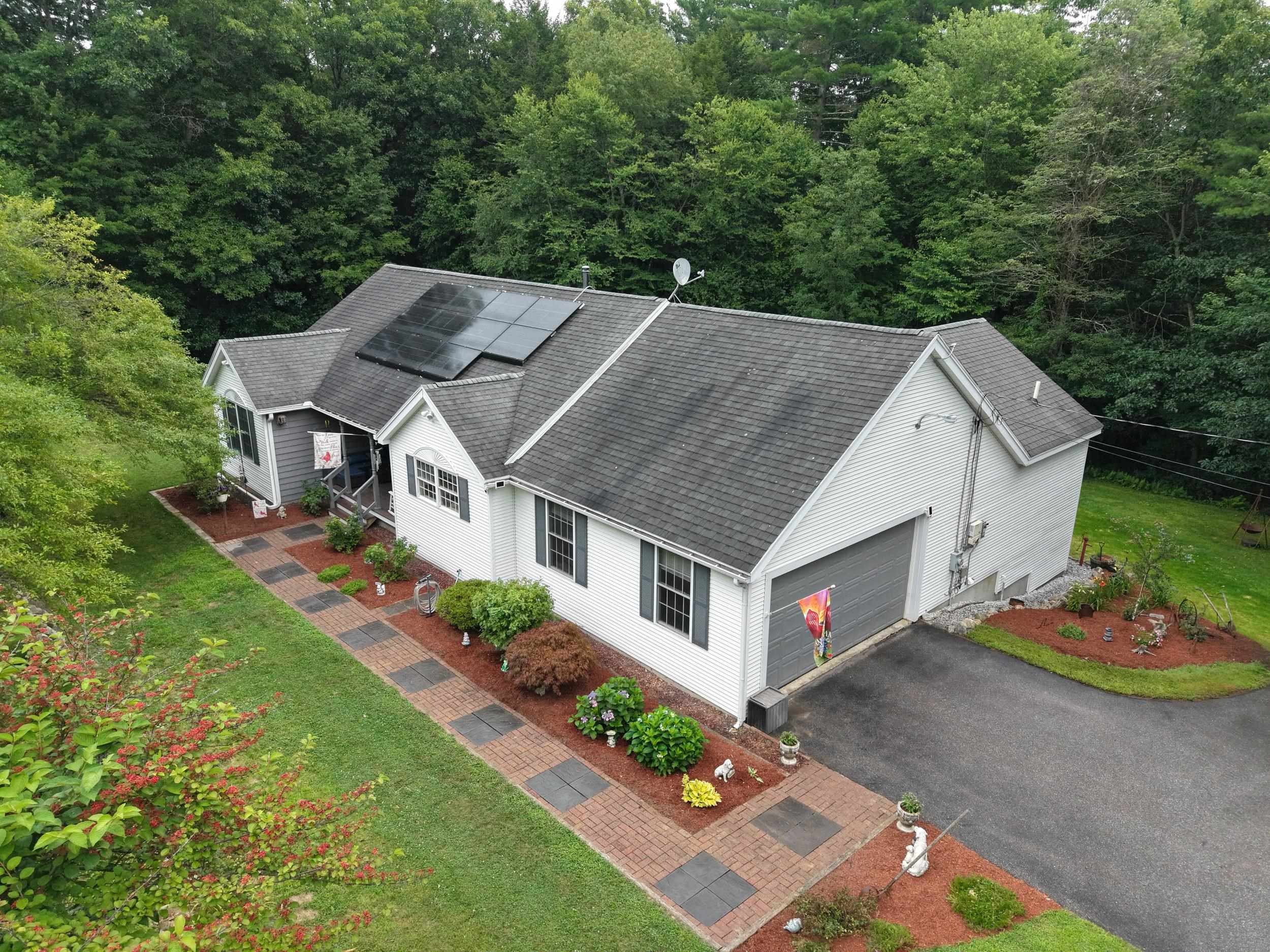 86 Annand Dr, Milford, NH 03055