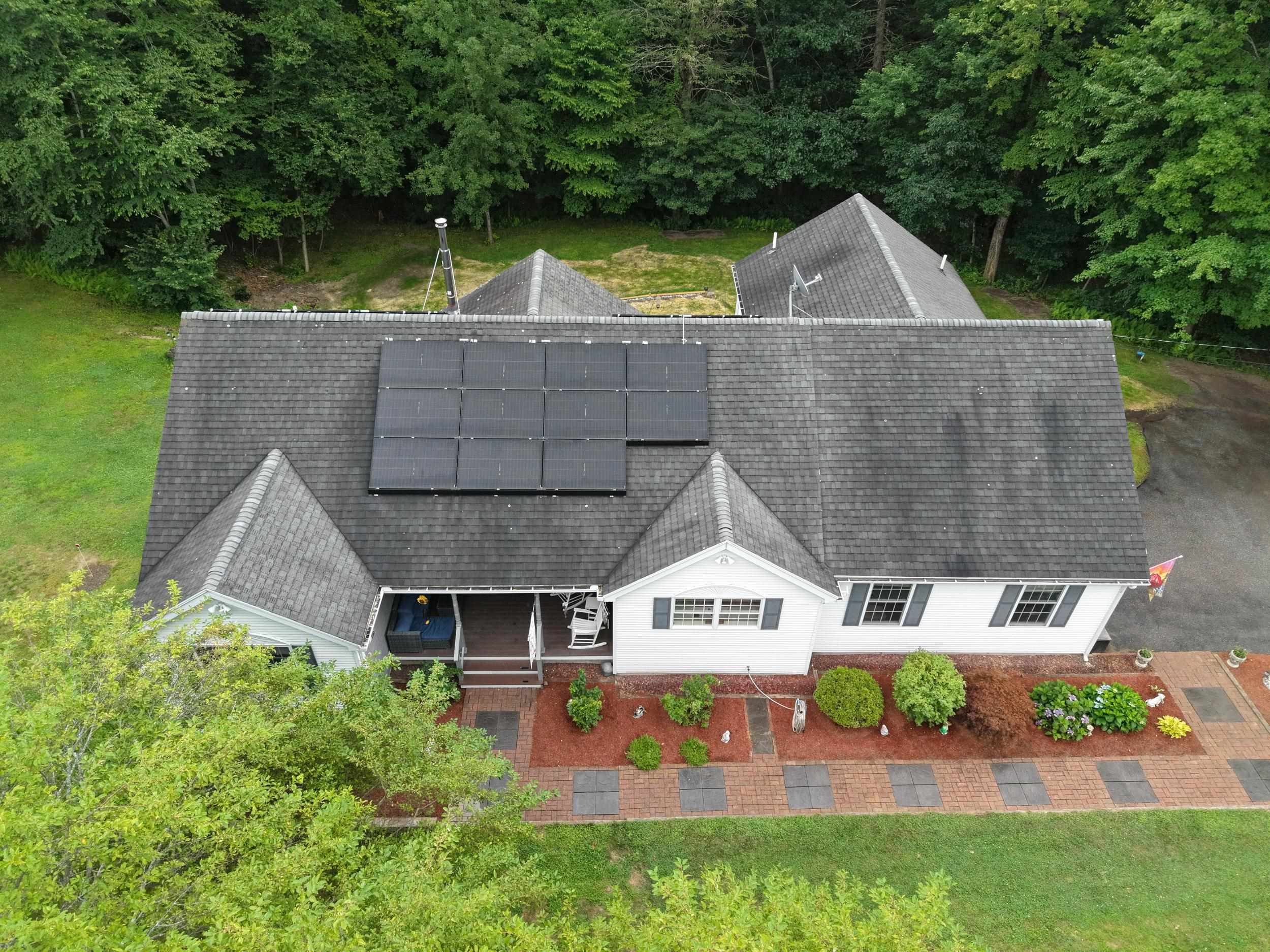 86 Annand Dr, Milford, NH 03055