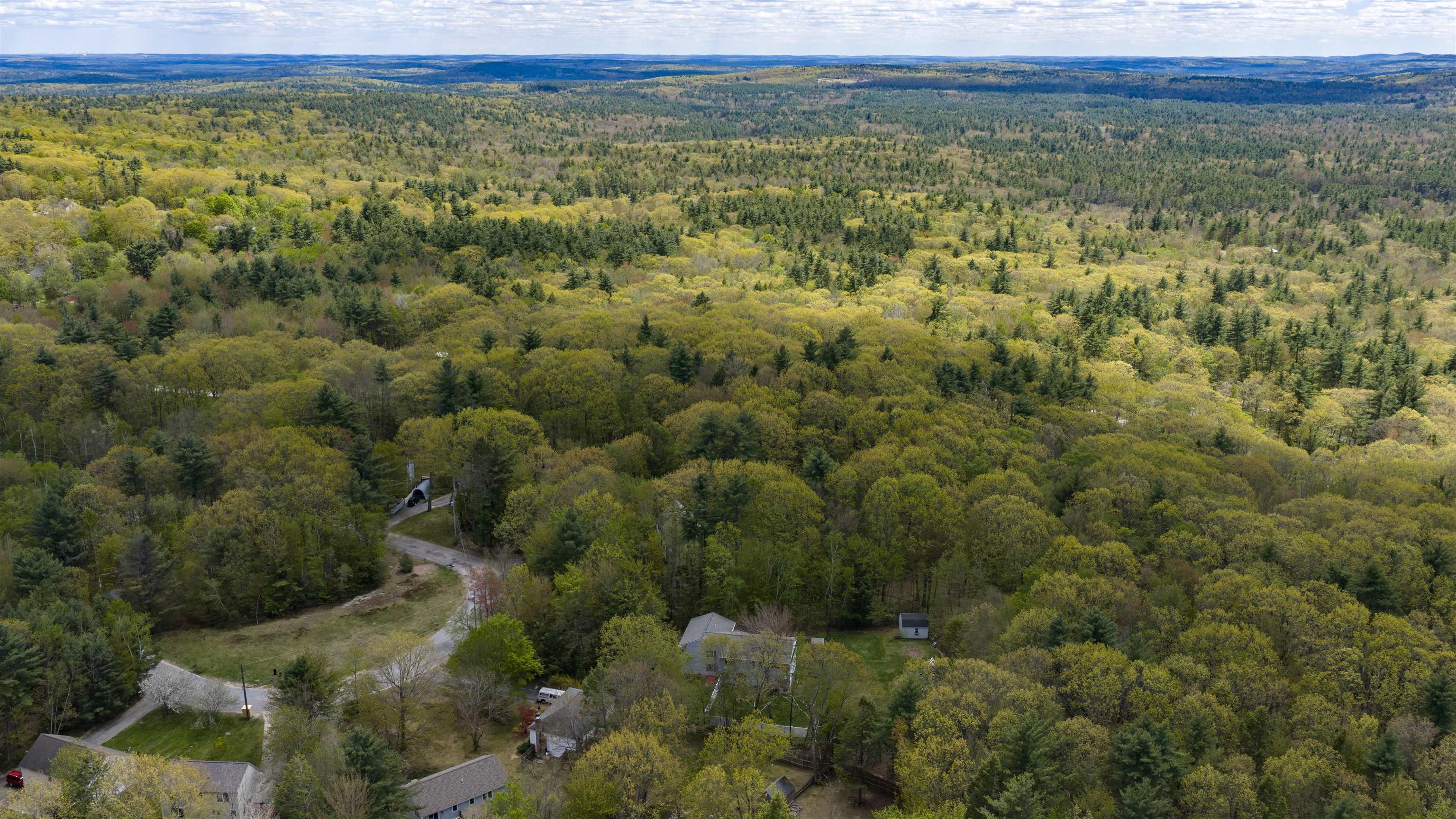 38 Orchard View Dr, Wilton, NH 03086