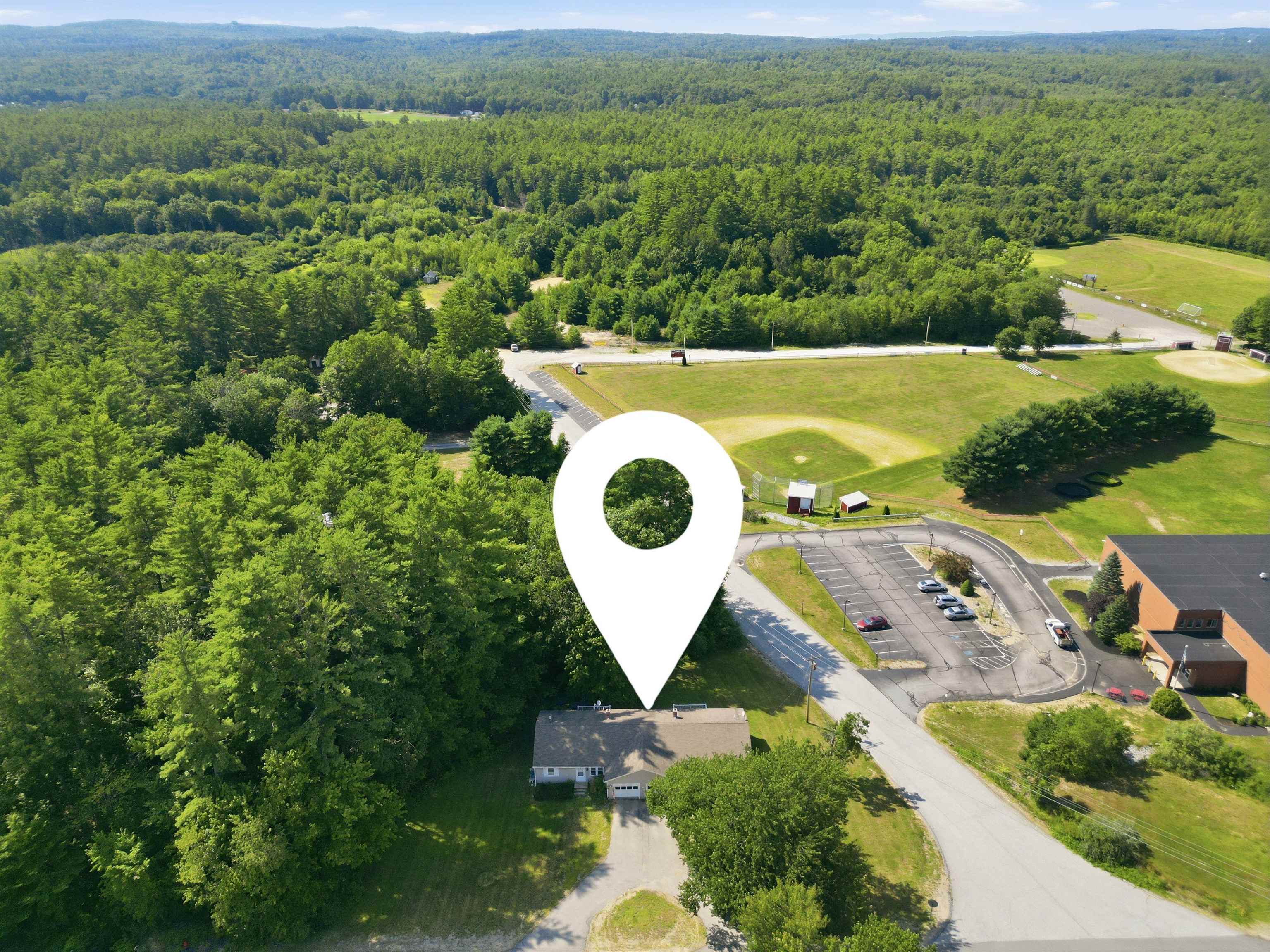 302 Black Hall Rd, Epsom, NH 03234