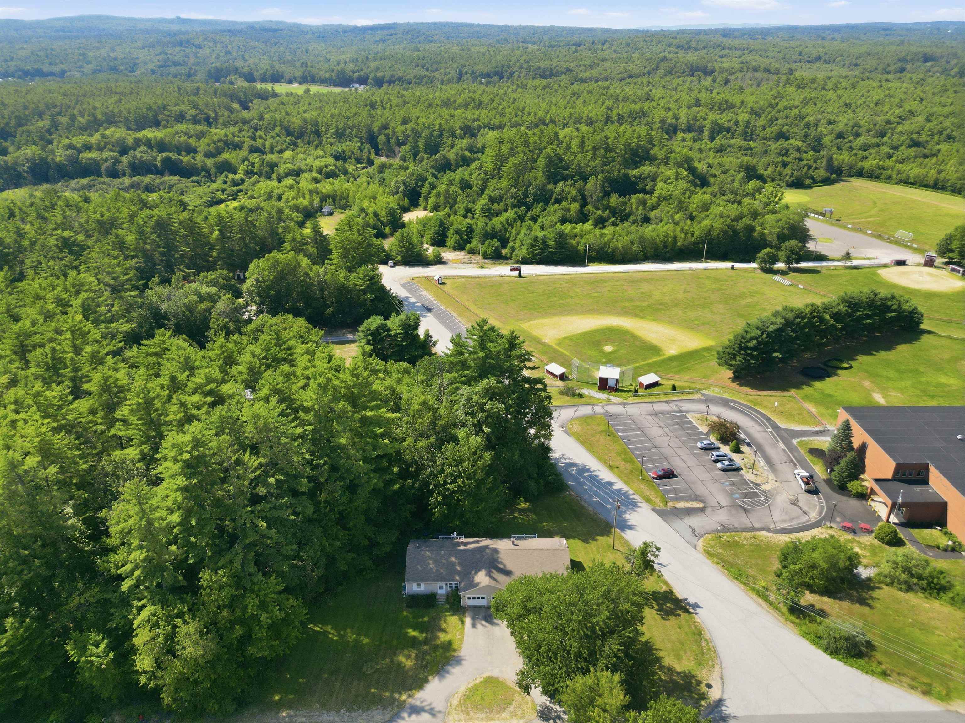 302 Black Hall Rd, Epsom, NH 03234