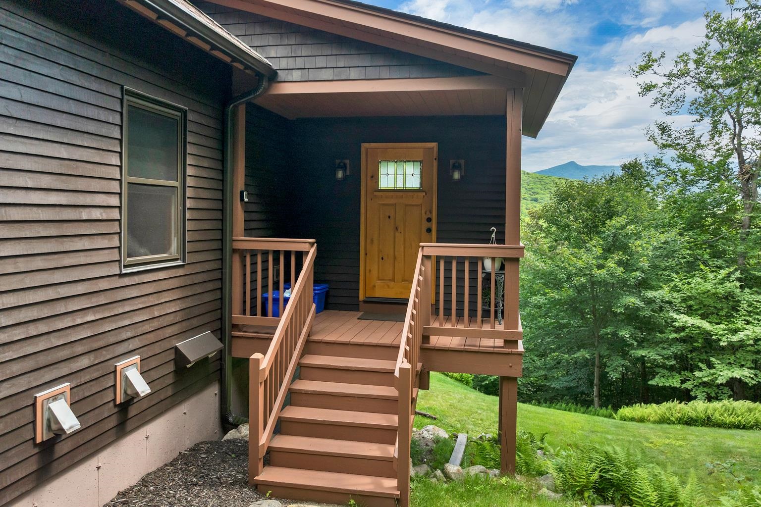 287 Orris Rd, Thornton, NH 03285