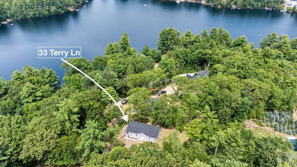 33 Terry Rd, Wakefield, NH 03830-9998