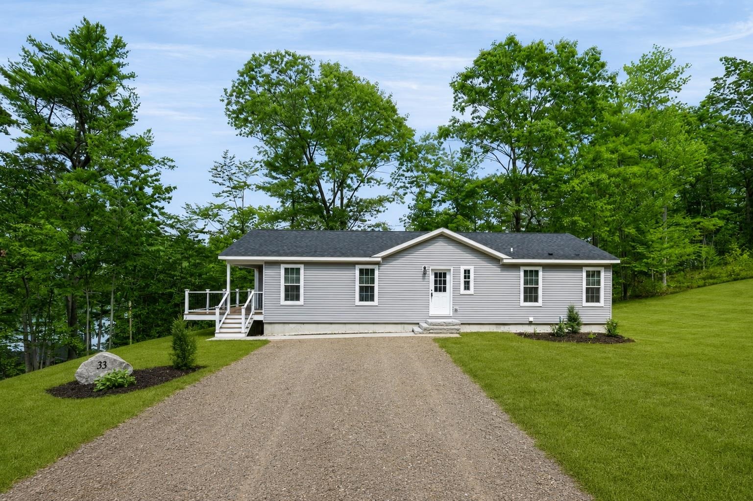 33 Terry Rd, Wakefield, NH 03830-9998