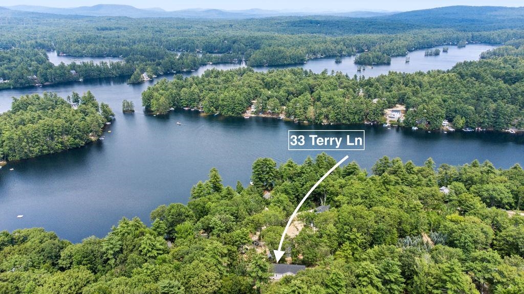 33 Terry Rd, Wakefield, NH 03830-9998