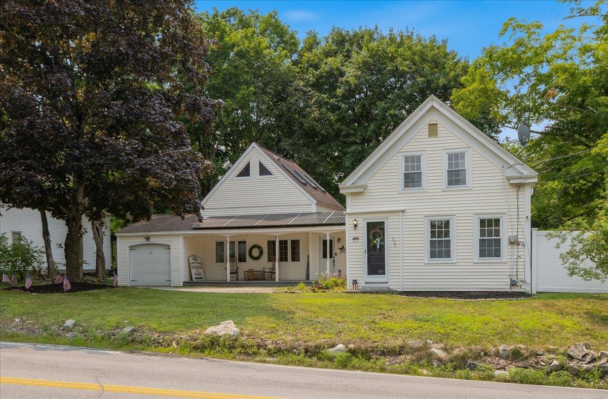 273 Main St, Danville, NH 03819