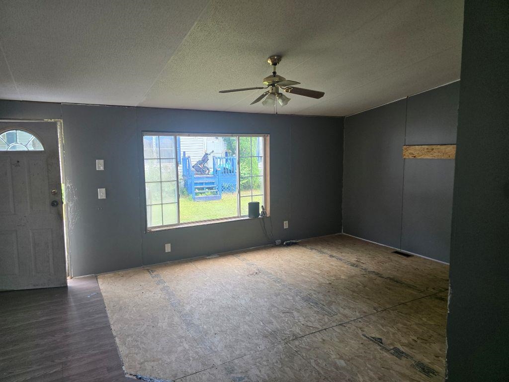 123 Hepatica Ln, Charlestown, NH 03603