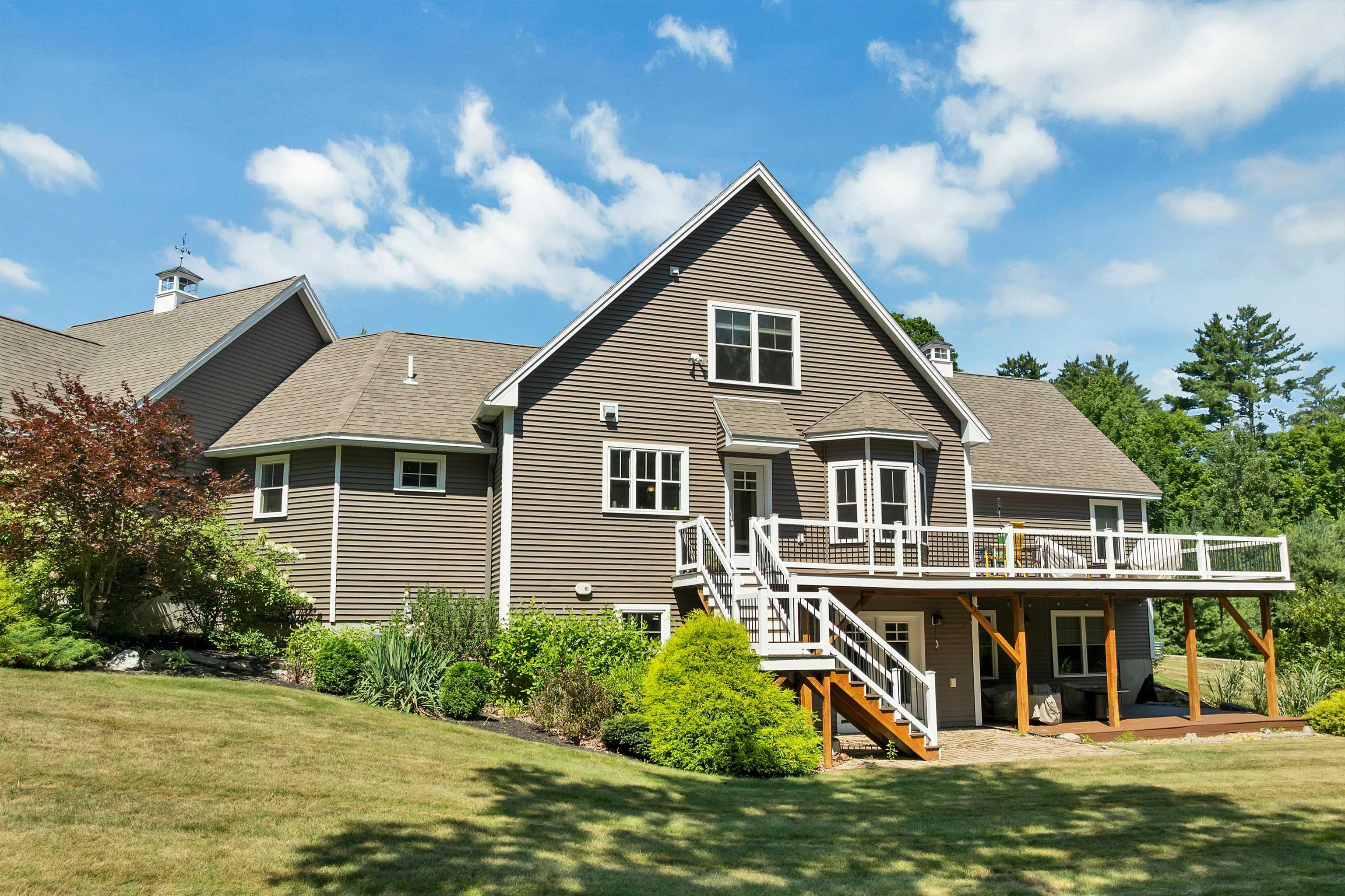 1 Lennon Dr, Dover, NH 03820