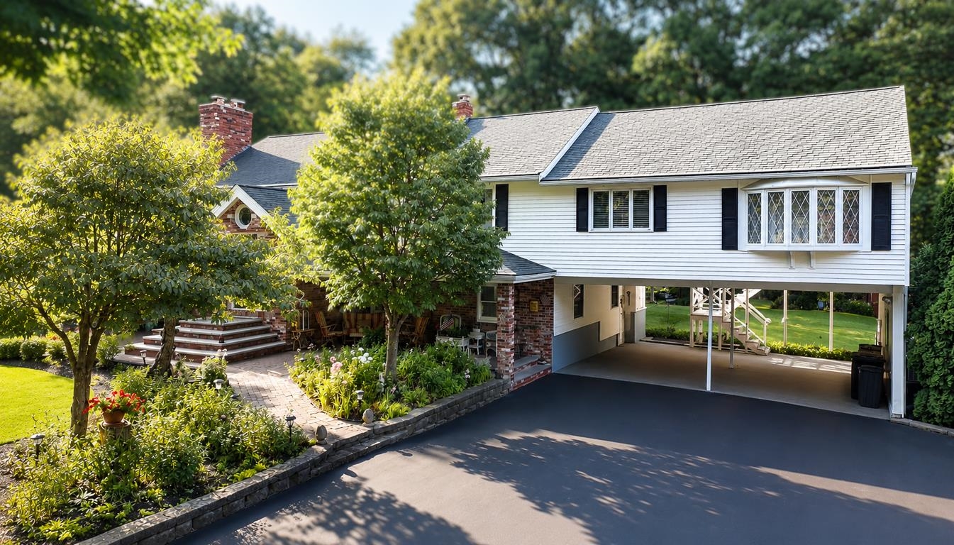 150 Lowell Rd, Salem, NH 03079