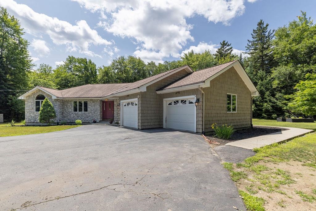555 New Aldrich Rd, Grantham, NH 03753