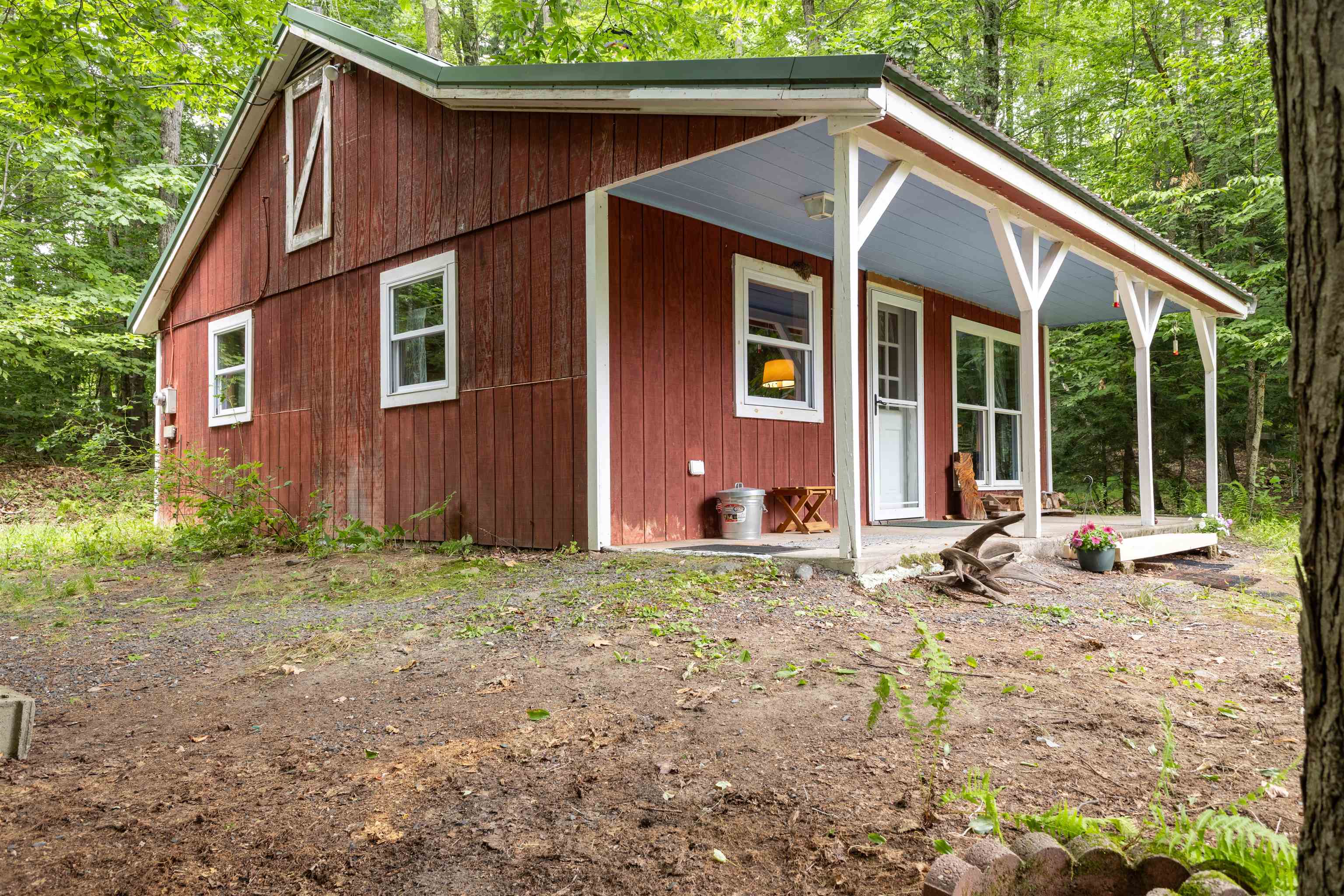 973 Meany Rd, Charlestown, NH 03603