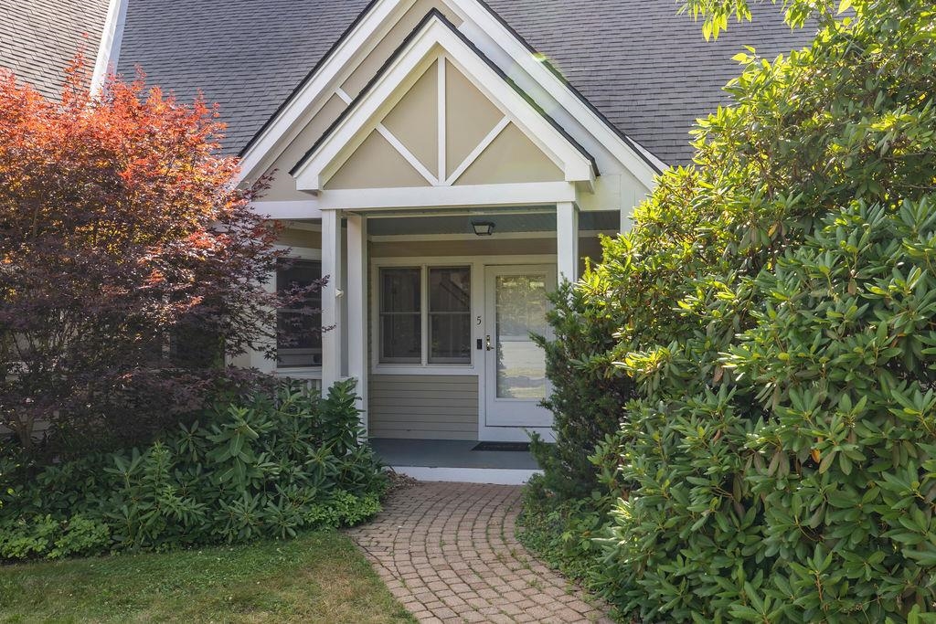 Photo 3 of Condo for sale at 33 Wintercroft Cir #5, Grantham, NH 03753 | MLS# 5102358 | Listing updated on 2026-09-17