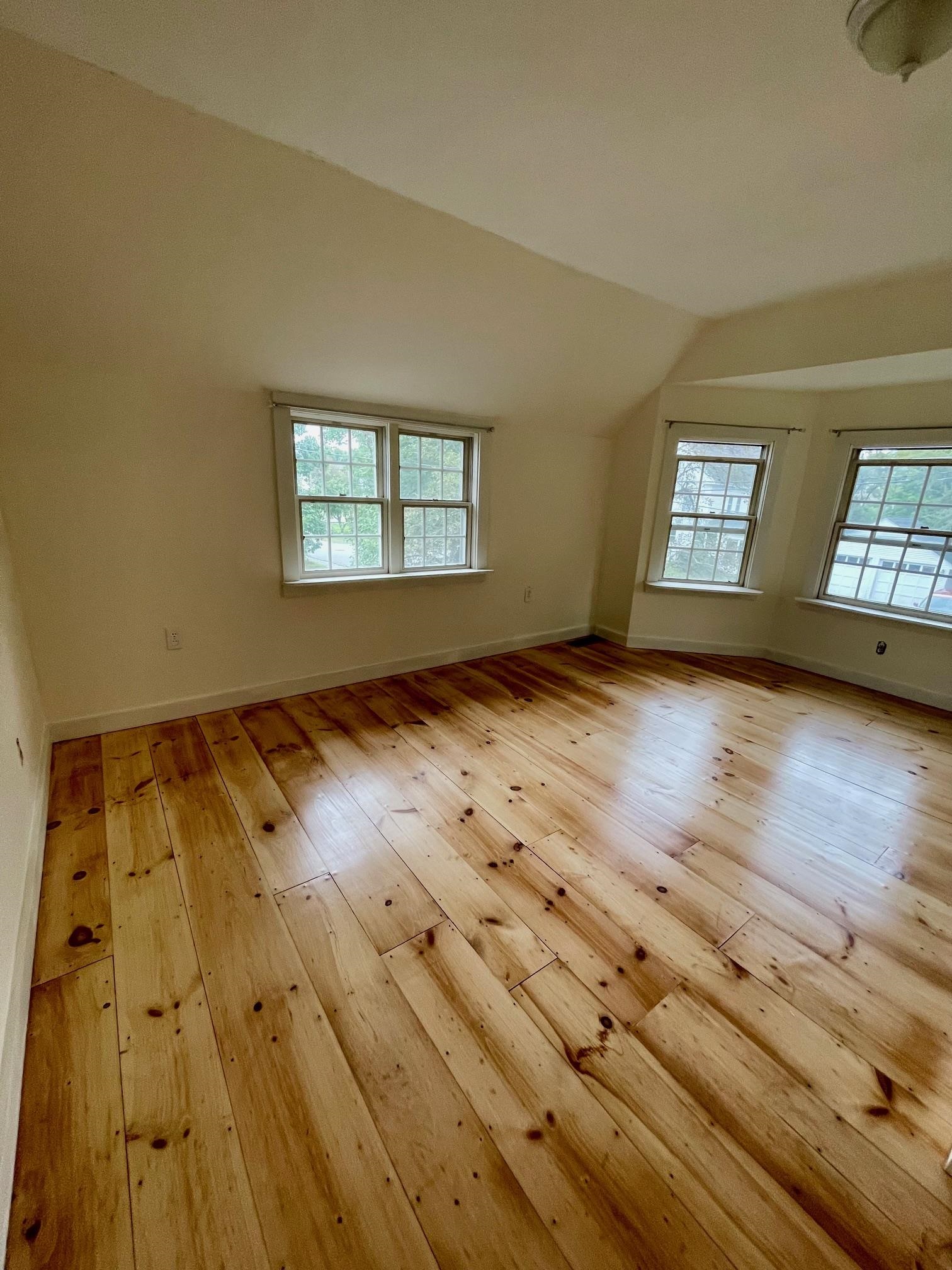 17 West St, Antrim, NH 03440