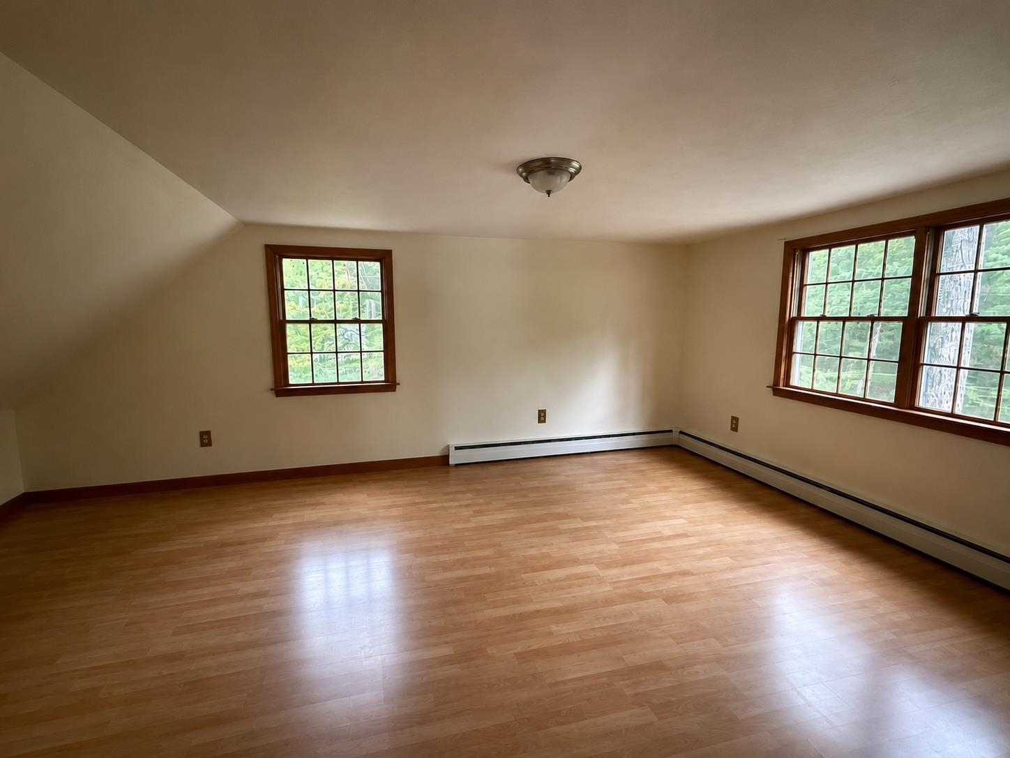 41 Henderson Rd, Gilford, NH 03249