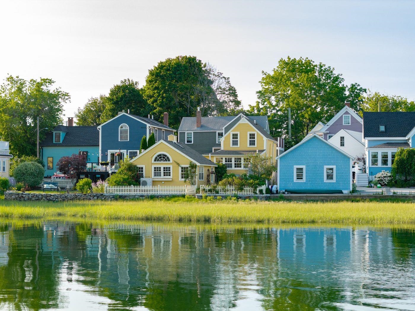 28 Walden St, Portsmouth, NH 03801