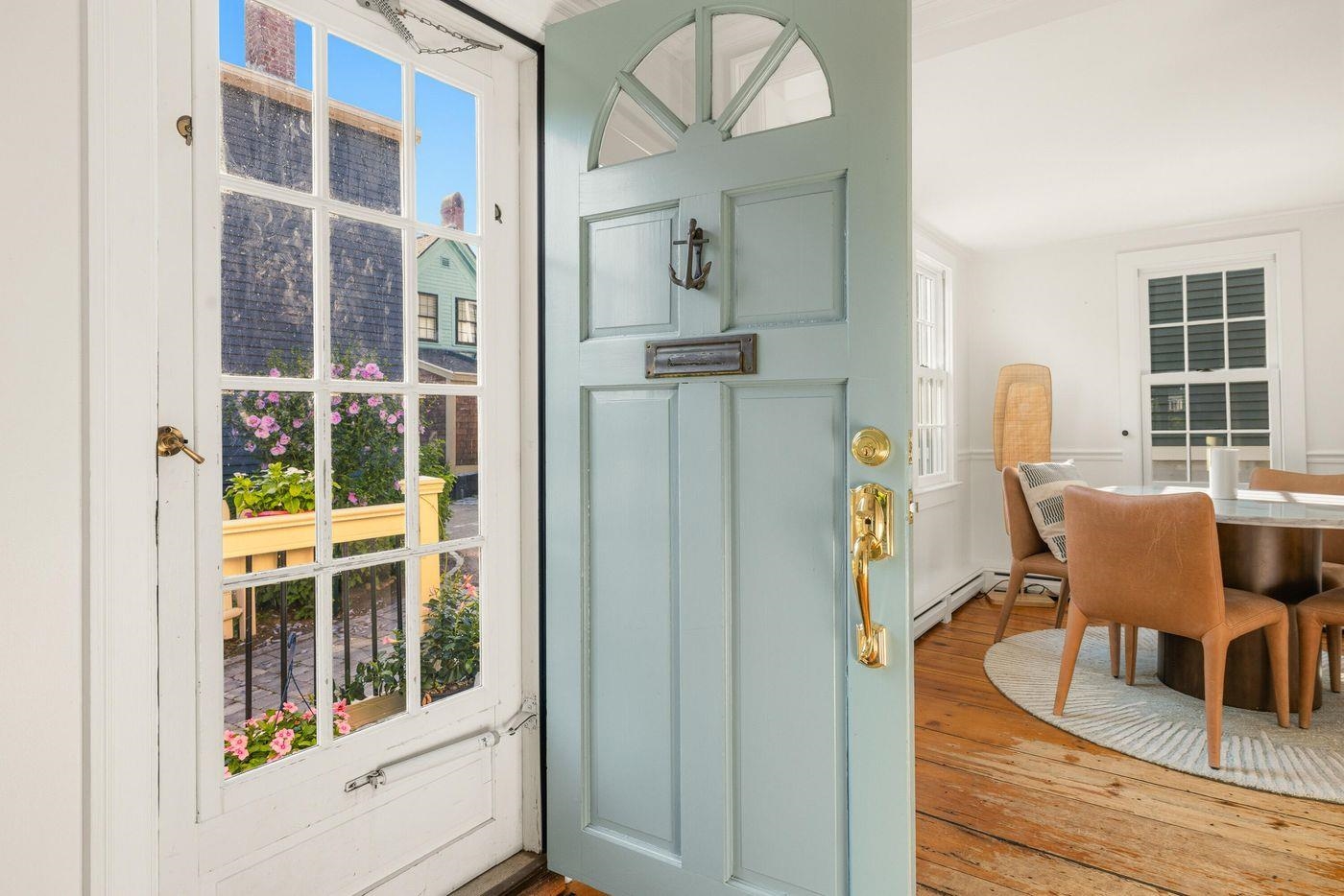 28 Walden St, Portsmouth, NH 03801