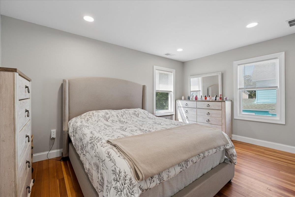 134 Gilman St, Nashua, NH 03060