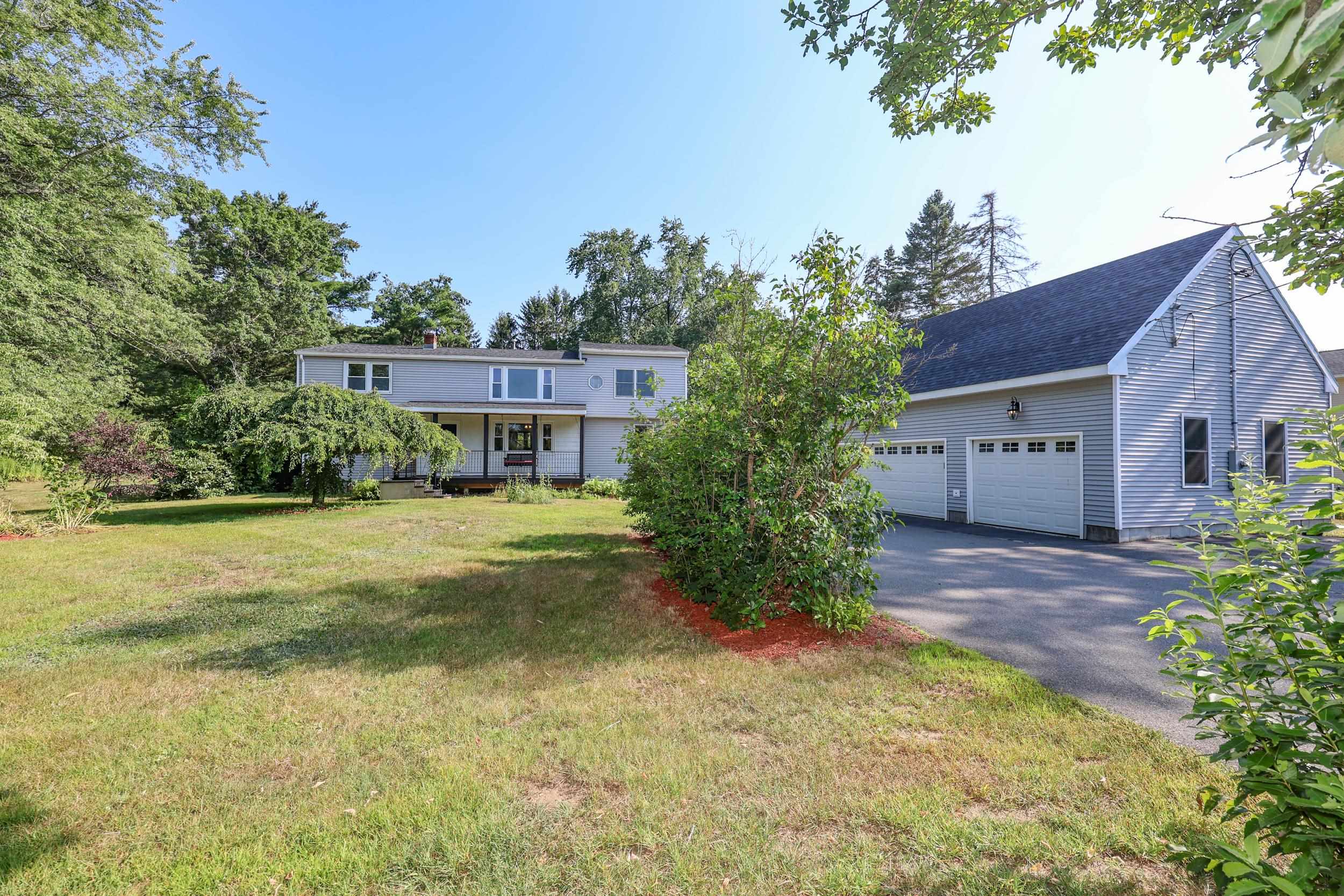 1 Gumpas Hill Rd, Pelham, NH 03076