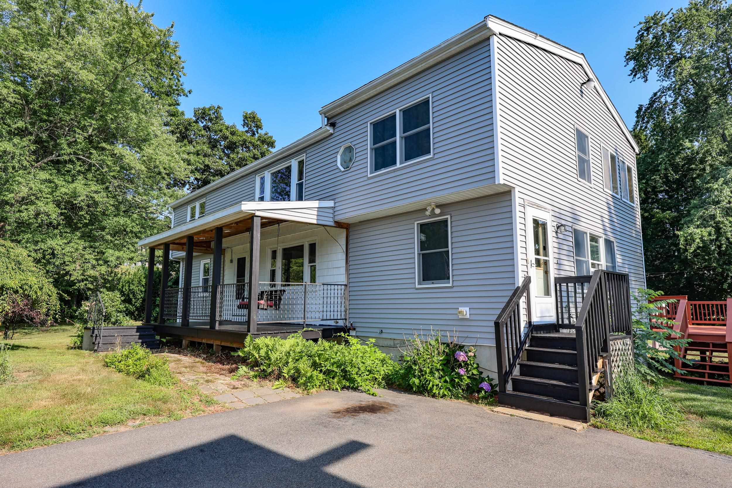 1 Gumpas Hill Rd, Pelham, NH 03076