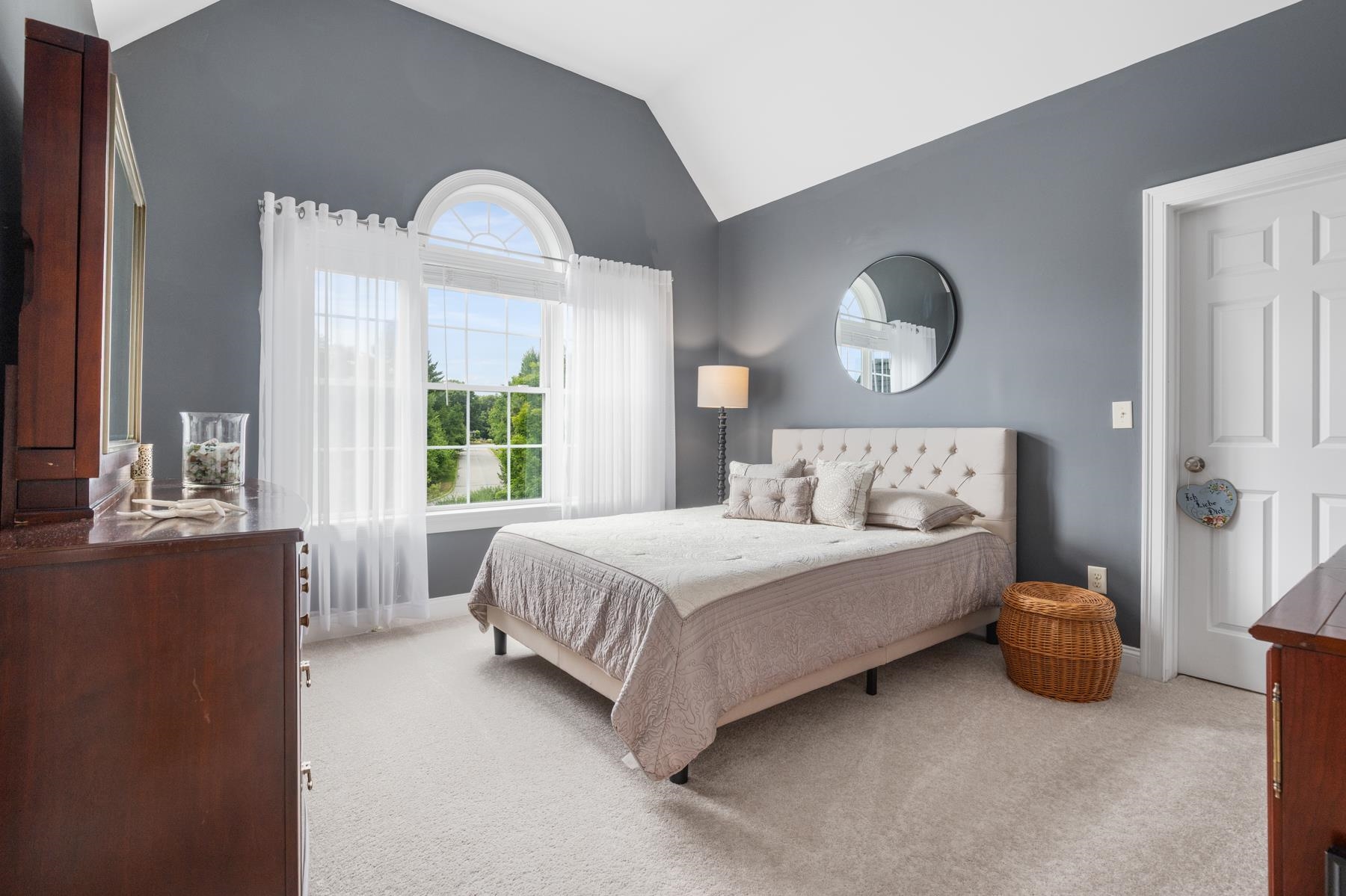 144 Boxwood Ln, Dover, NH 03820