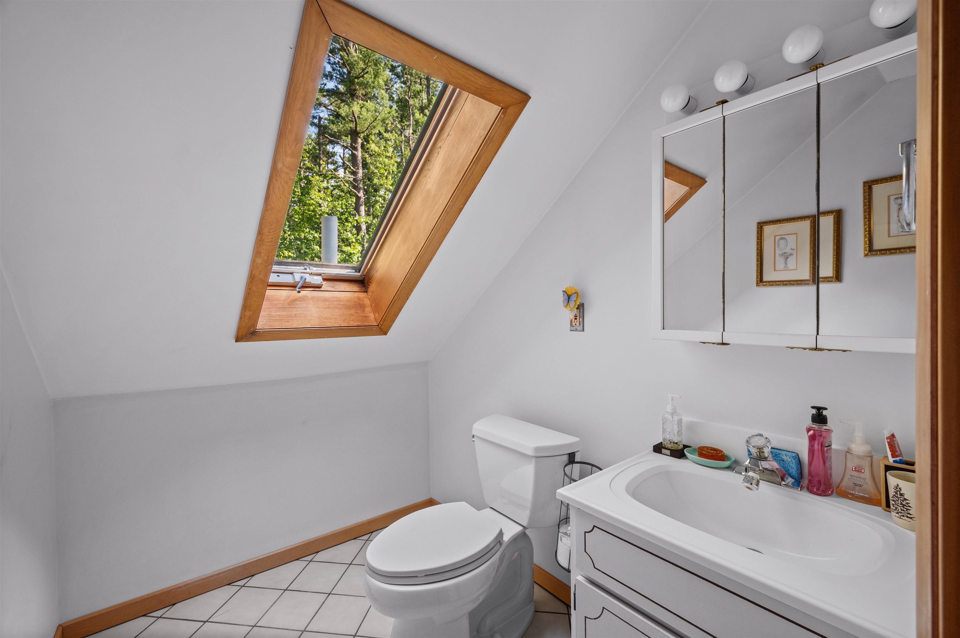 2nd Floor primary 1/2 bath