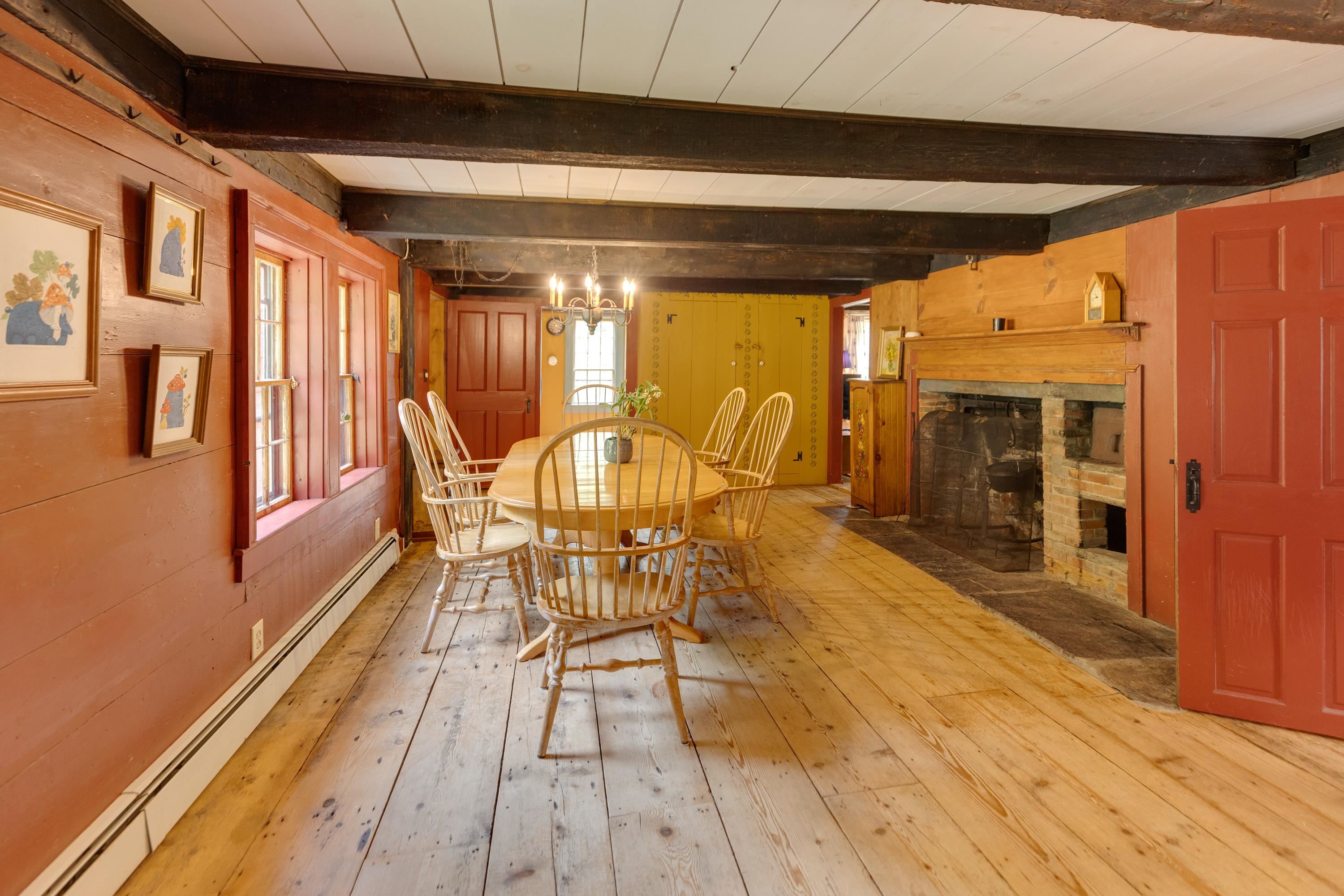 use the oven in fireplace pizza, bread and more 25888386