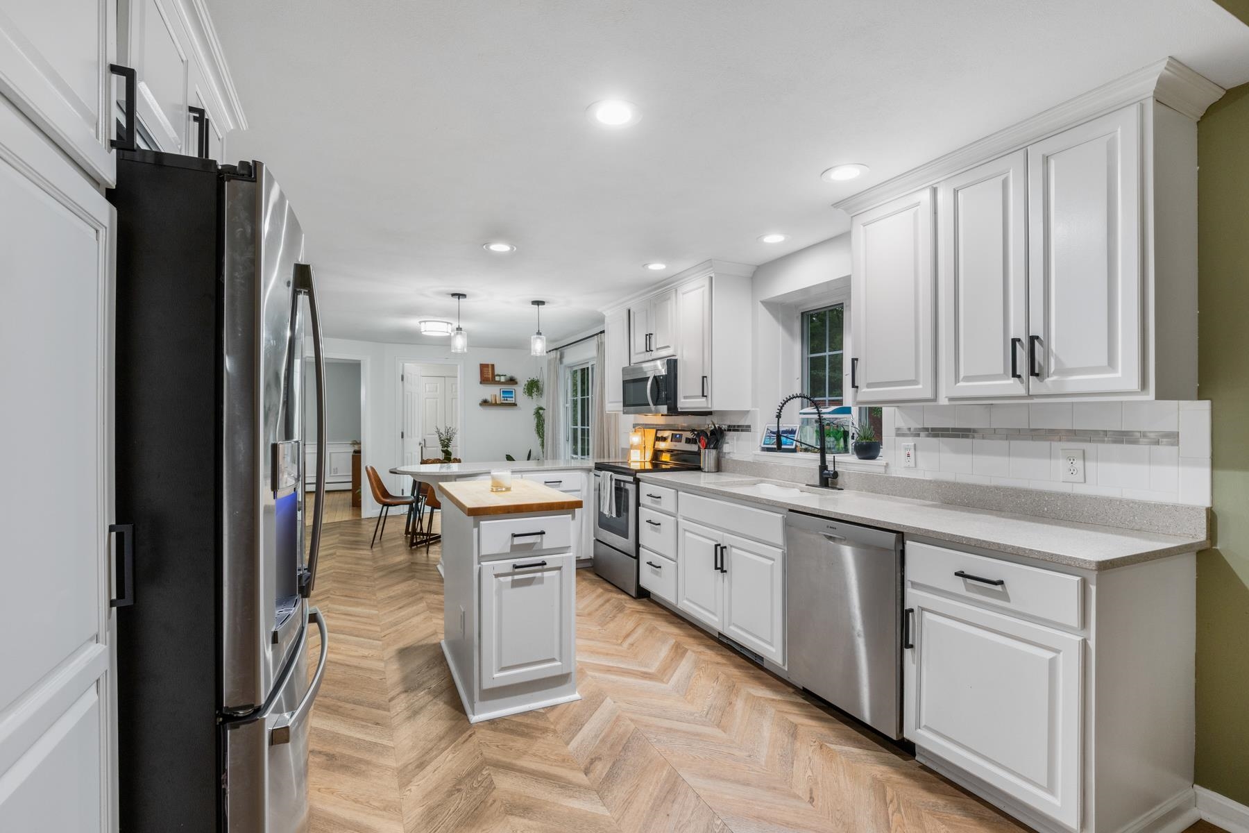2 Chapman Way, Exeter, NH photo 3