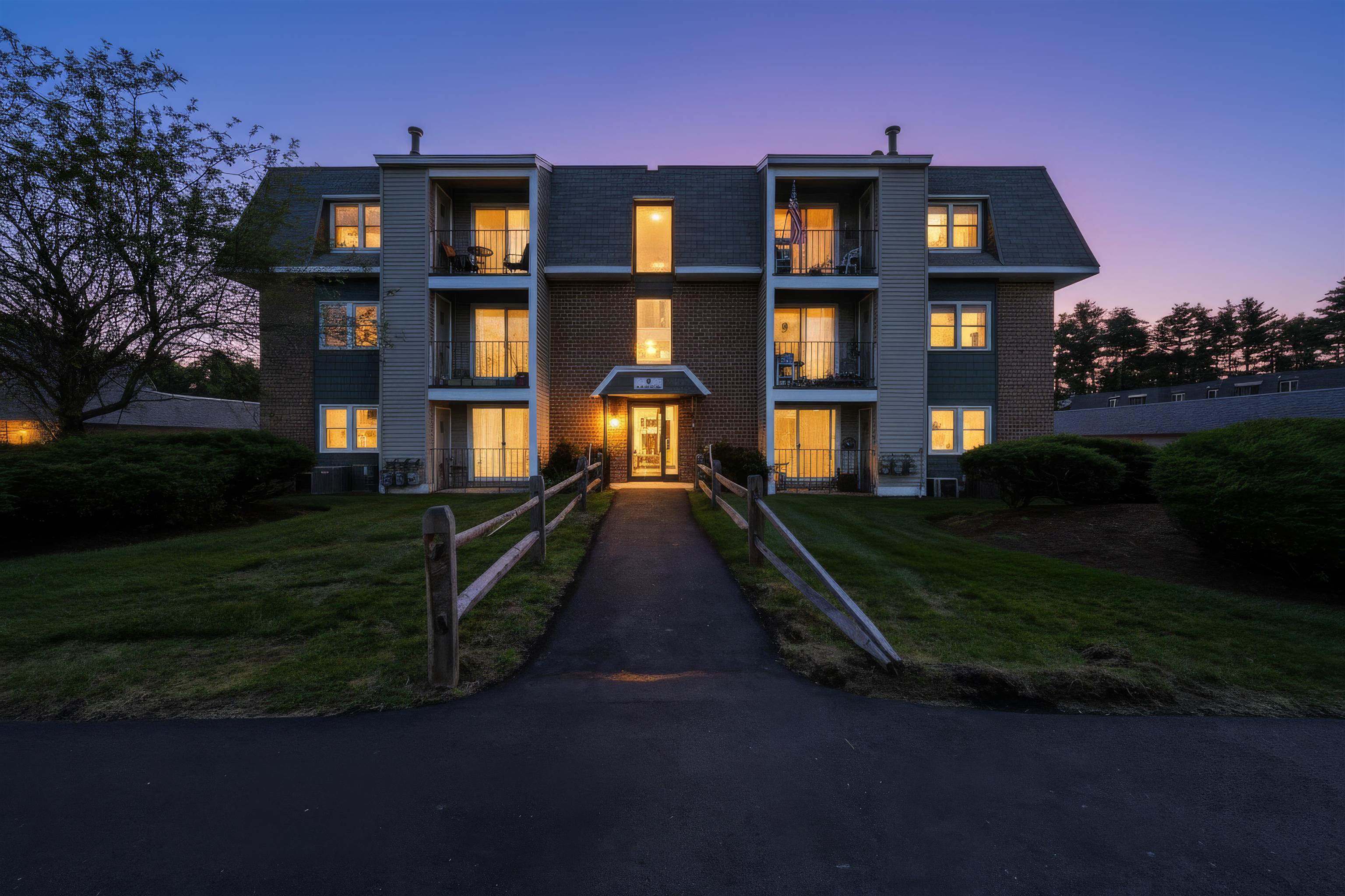 3 Roedean Dr #104, Nashua, NH 03063