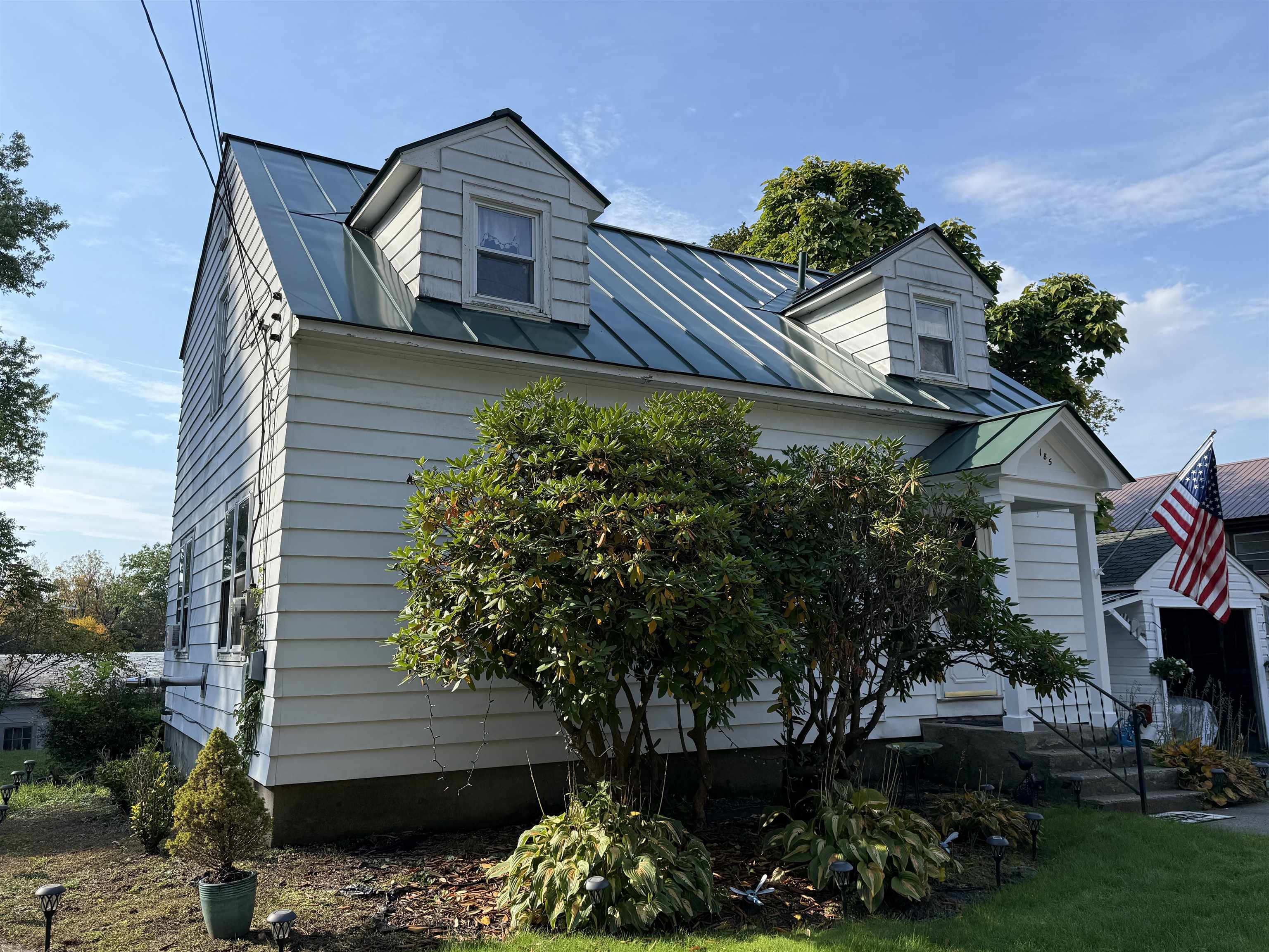 Photo 2 of Single family home for sale at 185 Wall St, Springfield, VT 05156 | MLS# 5102712 | Listing updated on 2026-10-07