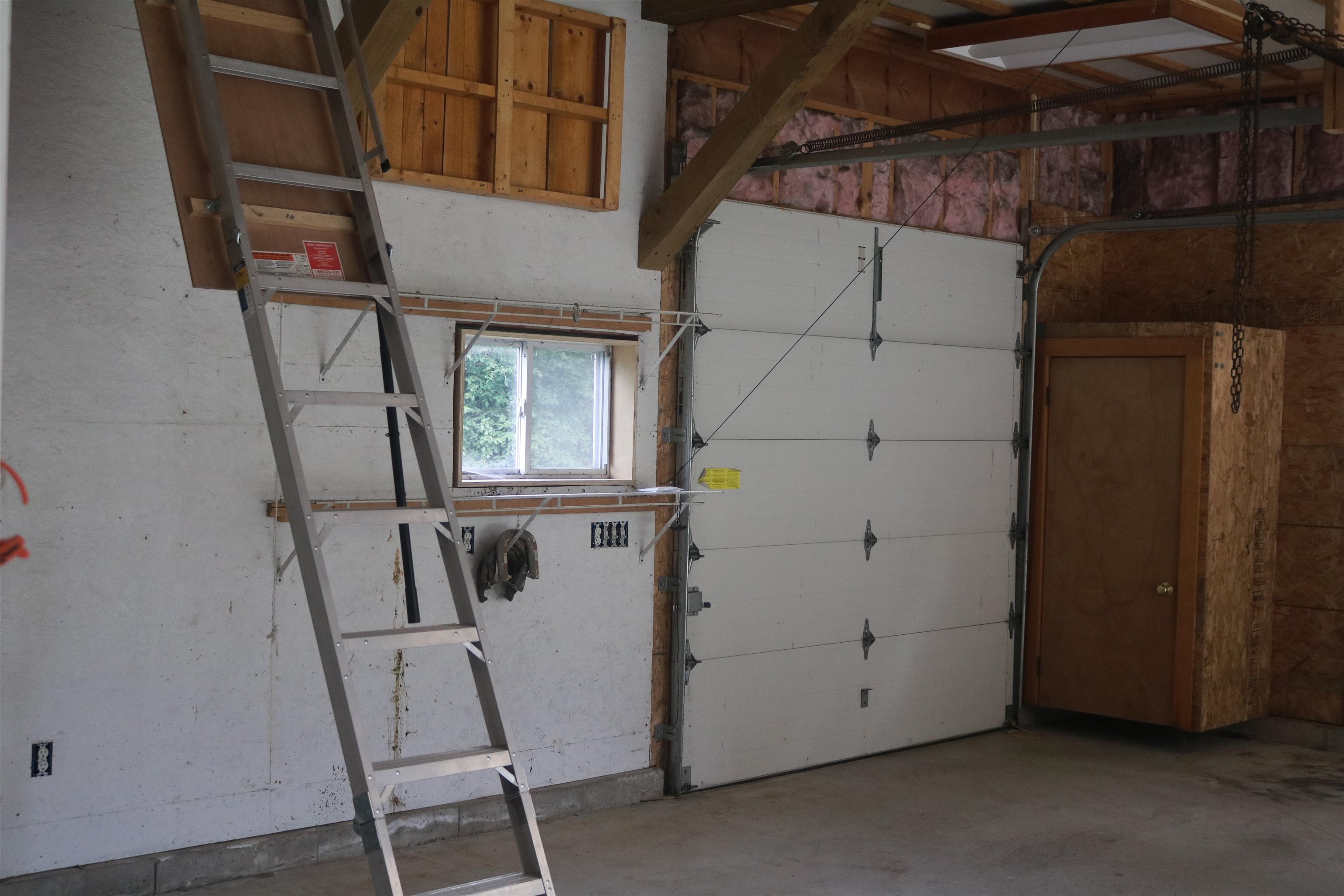 drop down ladder to loft and rear garage door