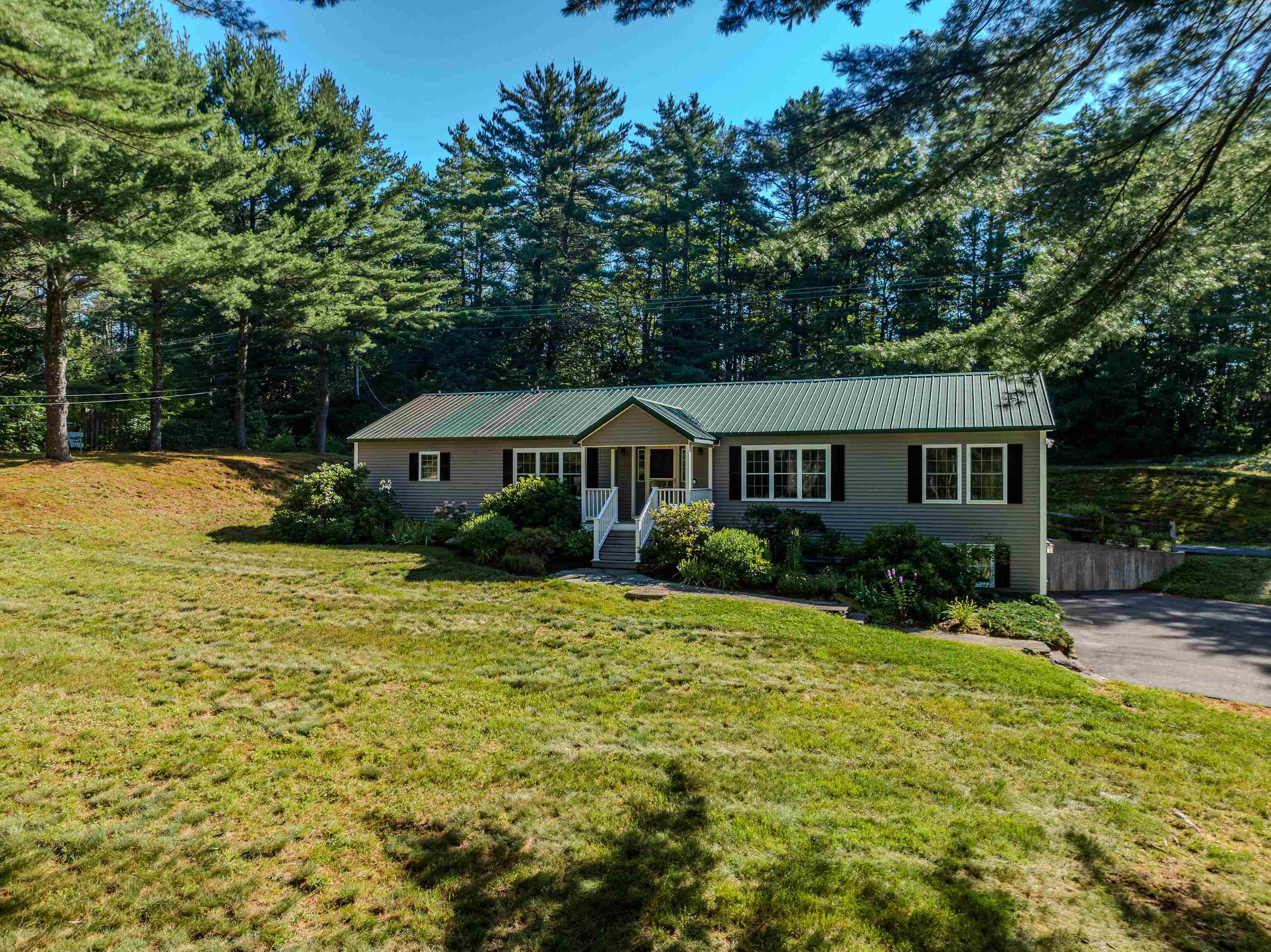 905 River Road, Bridgewater, NH photo 3