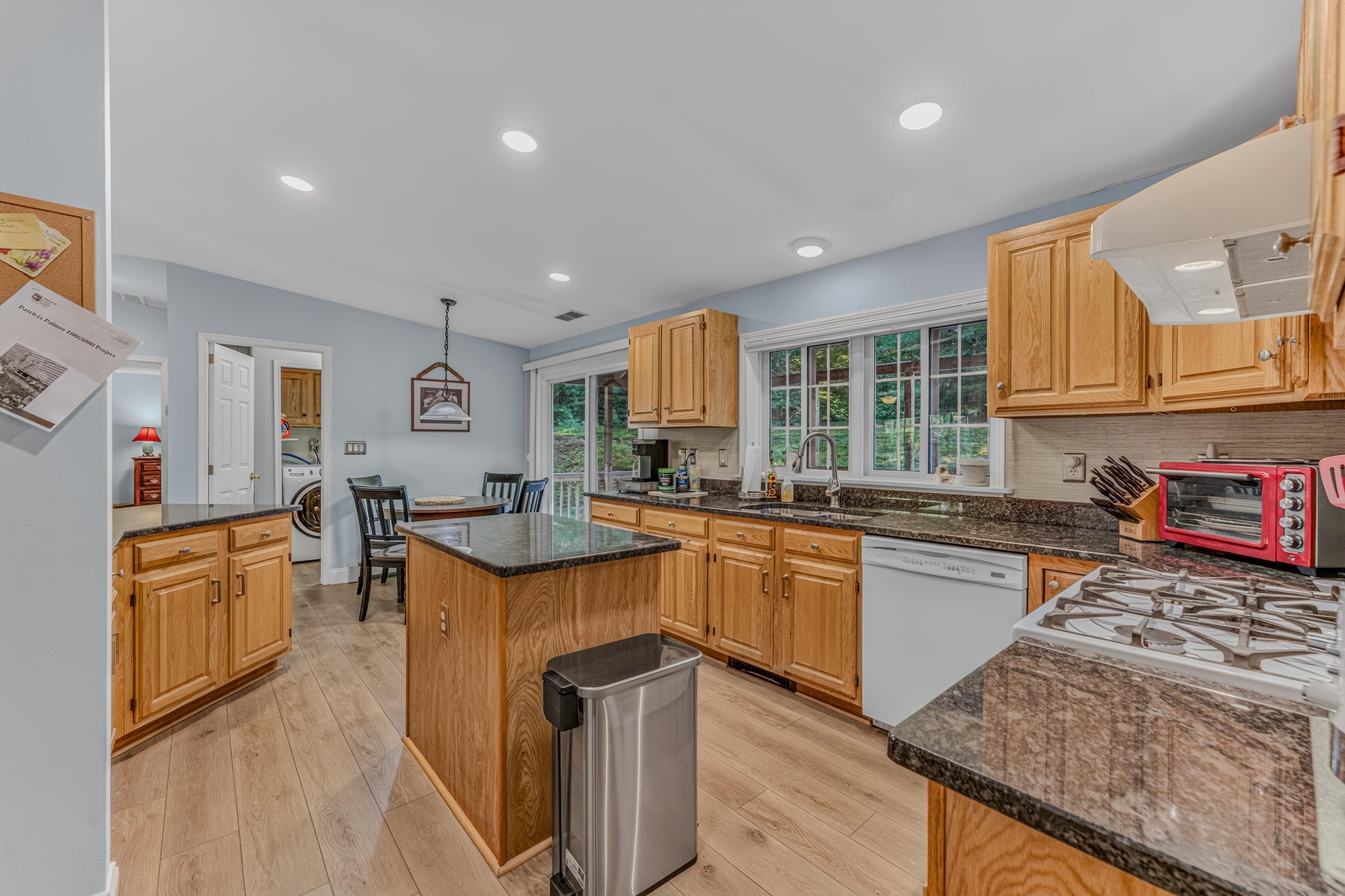 Eat in Kitchen