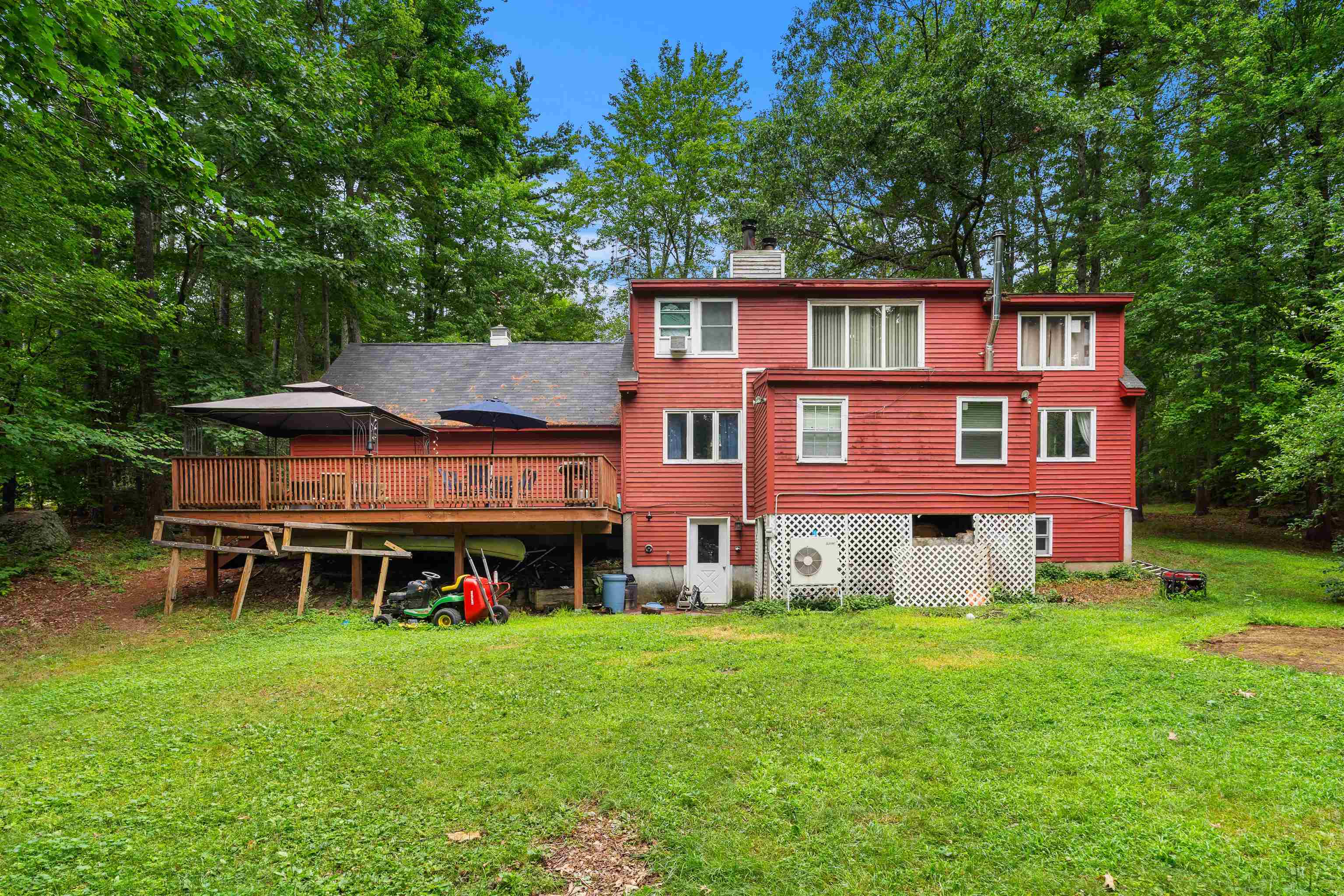 66 Crestwood Dr, Danville, NH 03819